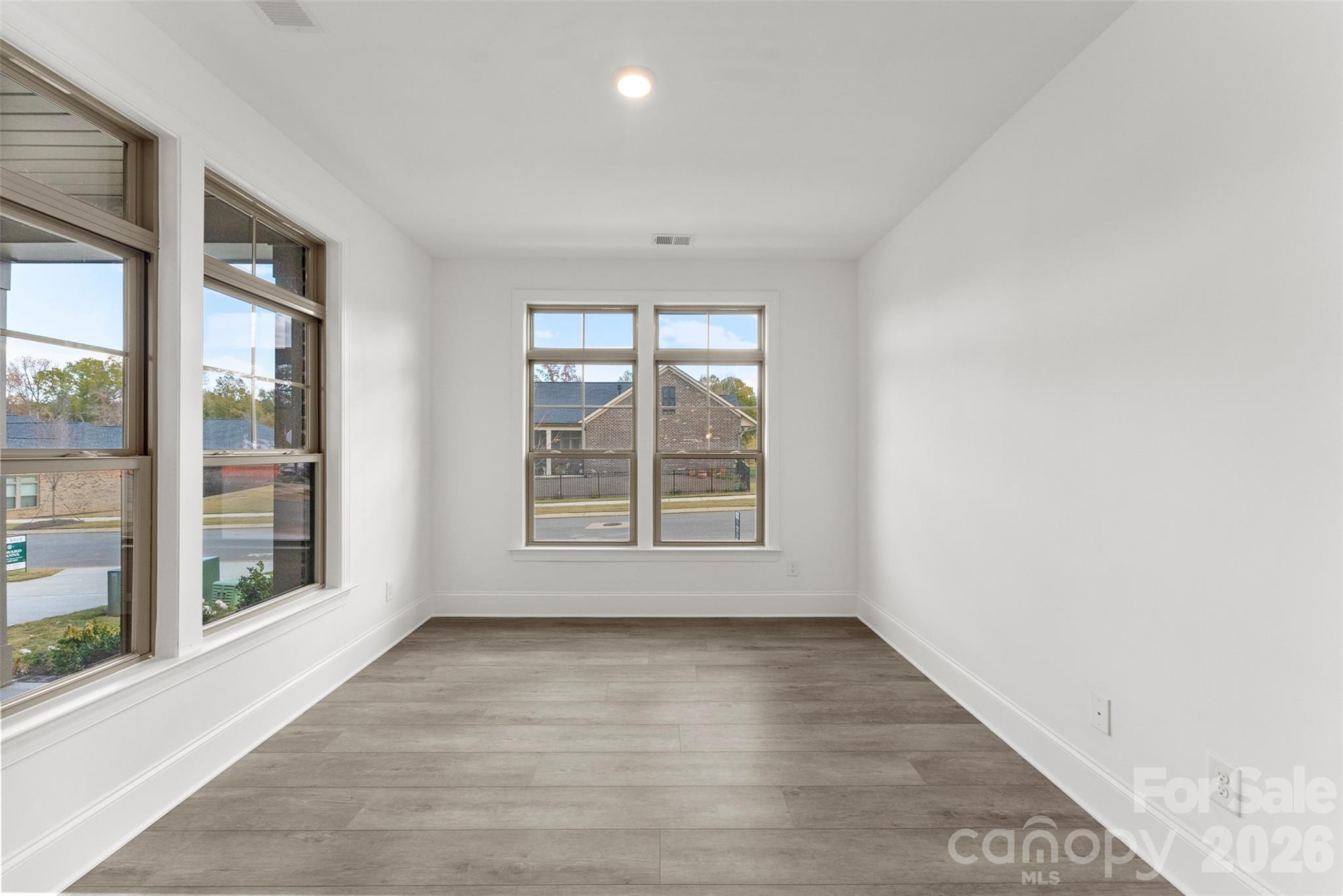411 Newstyle Way Property Photo 20