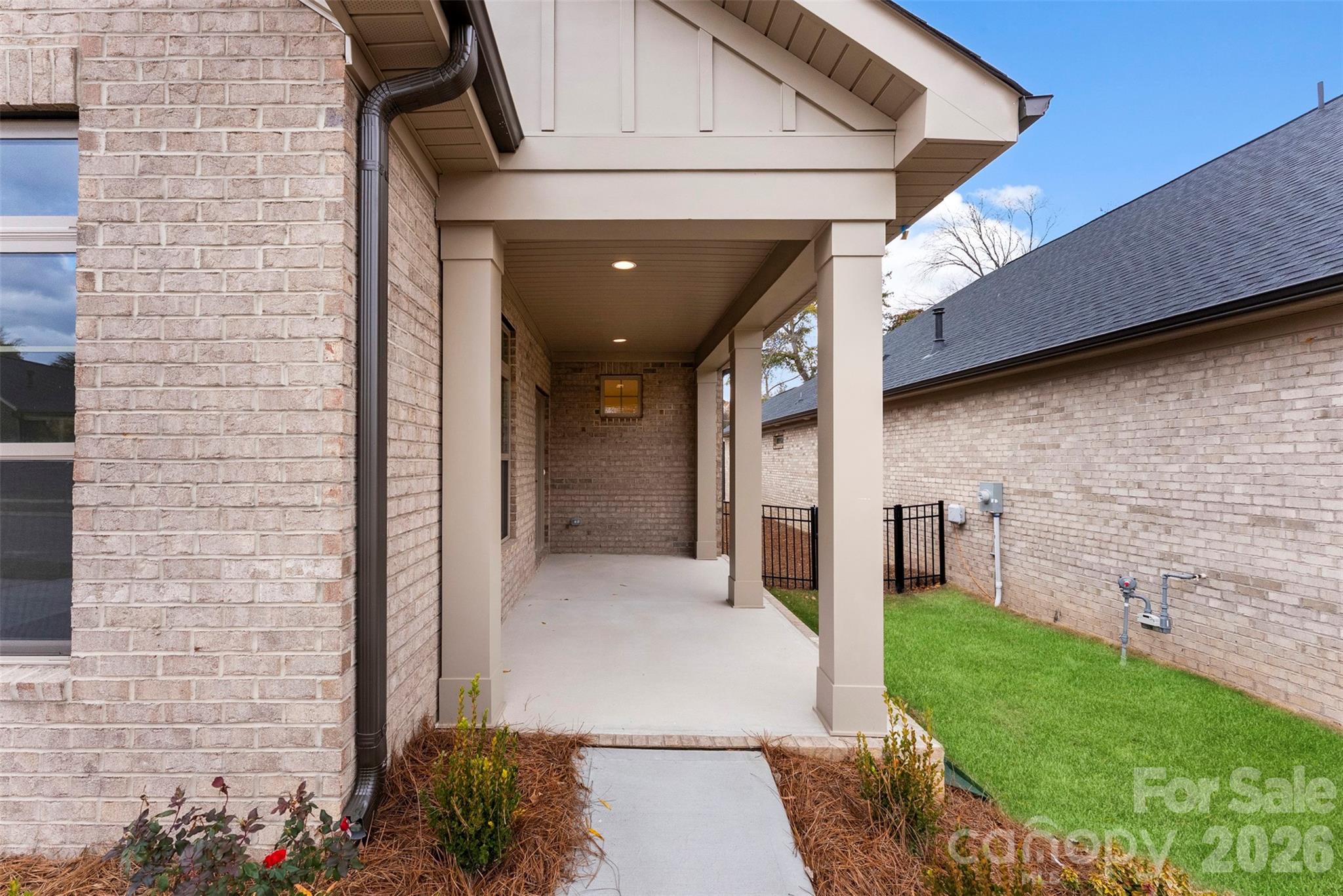 415 Newstyle Way Property Photo 3