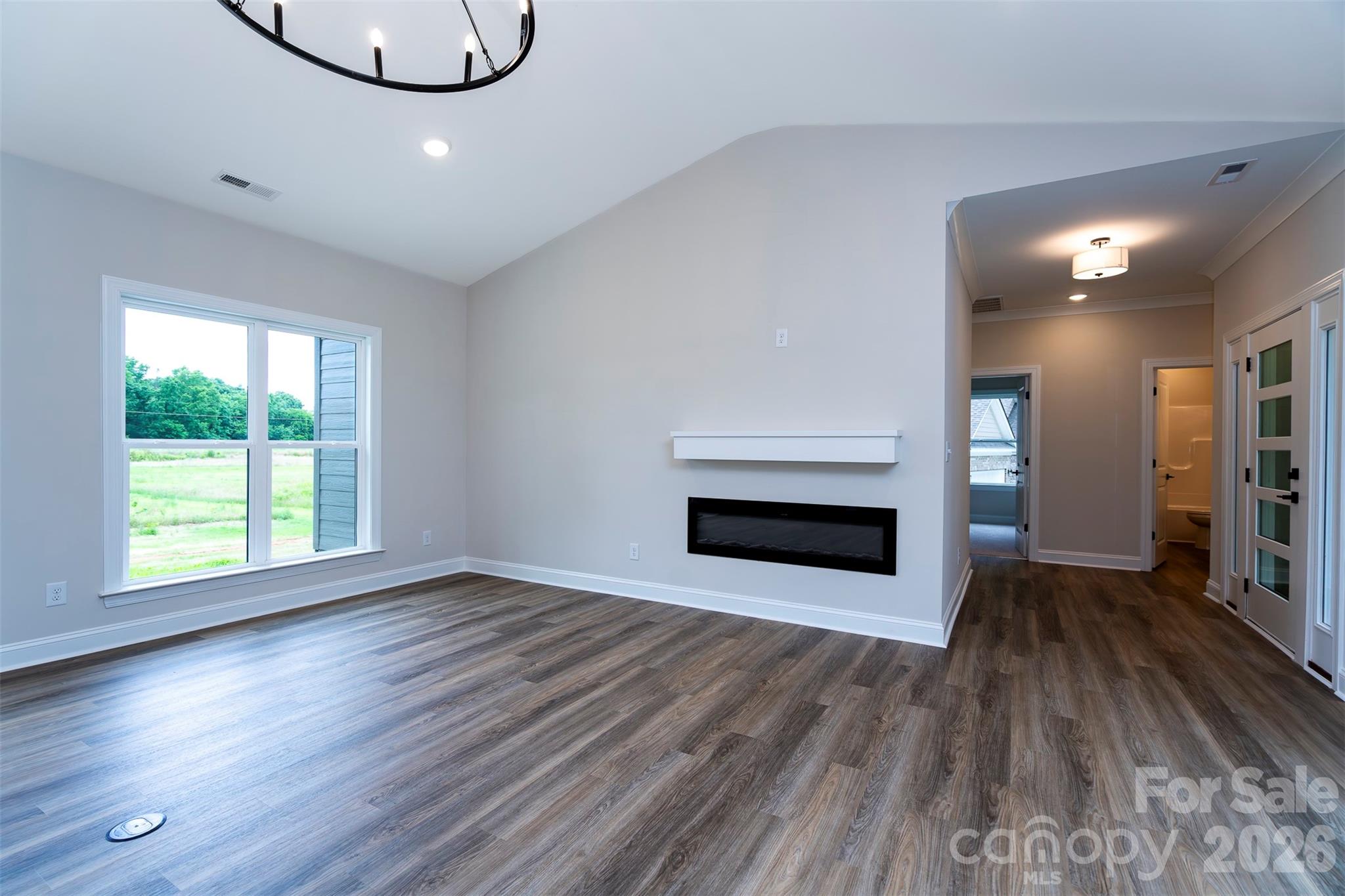 3008 Buffet Lane Property Photo 7