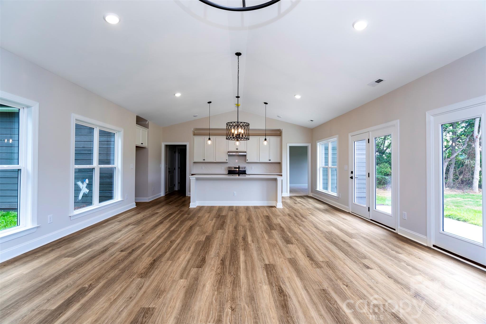 3008 Buffet Lane Property Photo 11