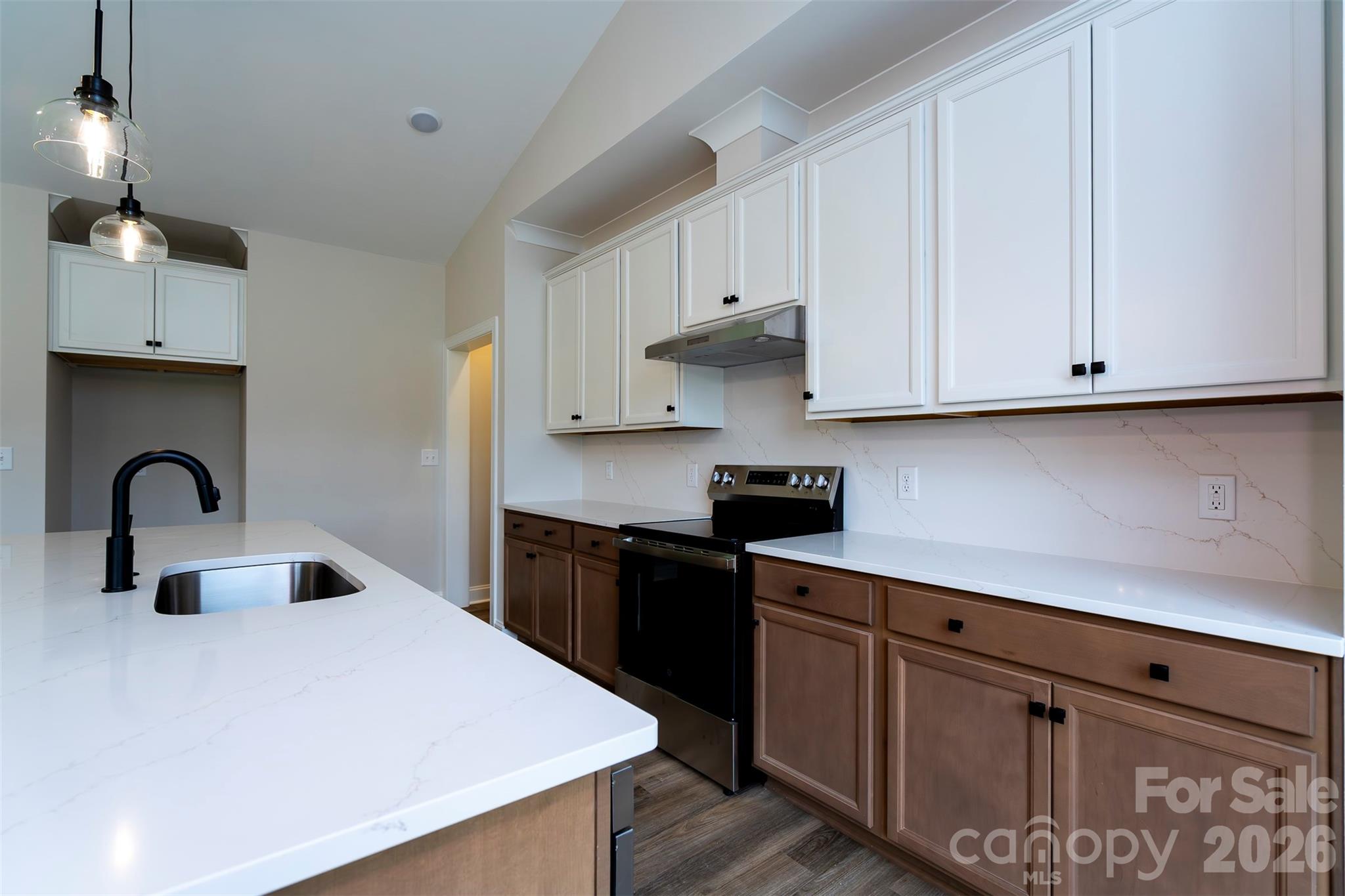 3008 Buffet Lane Property Photo 14
