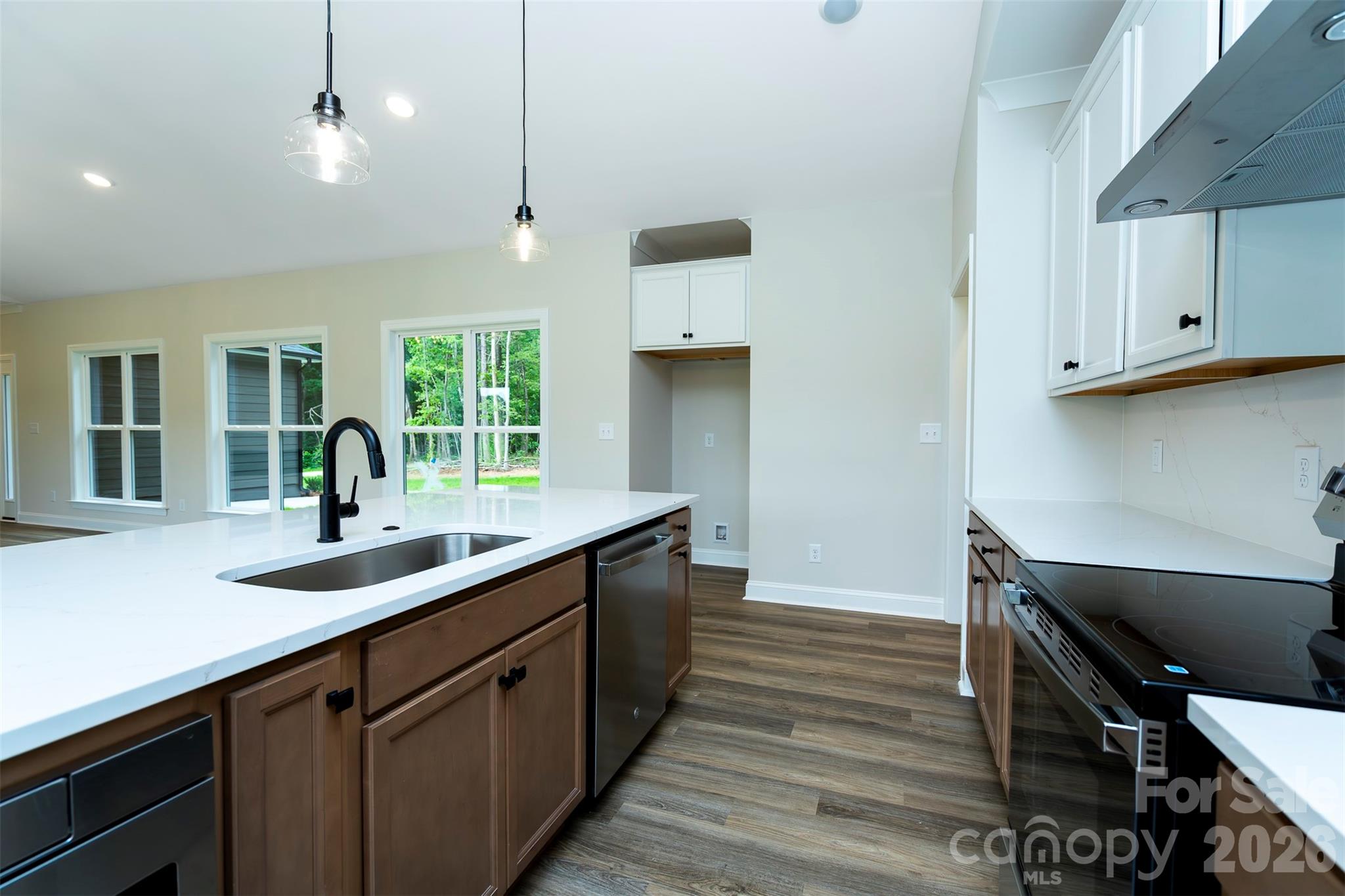 3008 Buffet Lane Property Photo 16