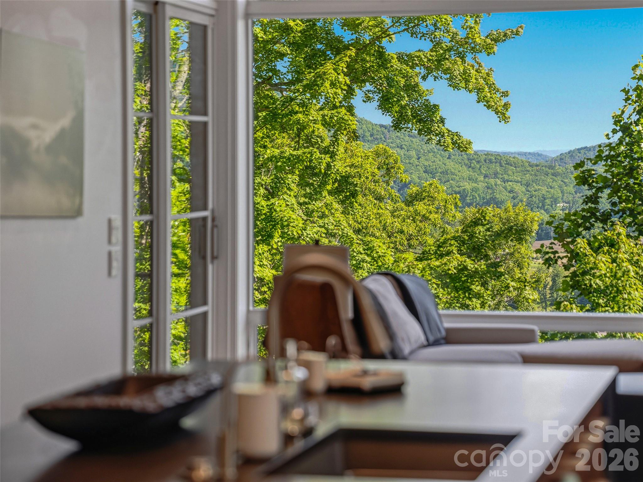 1121 Timberbluff Way Property Photo 19