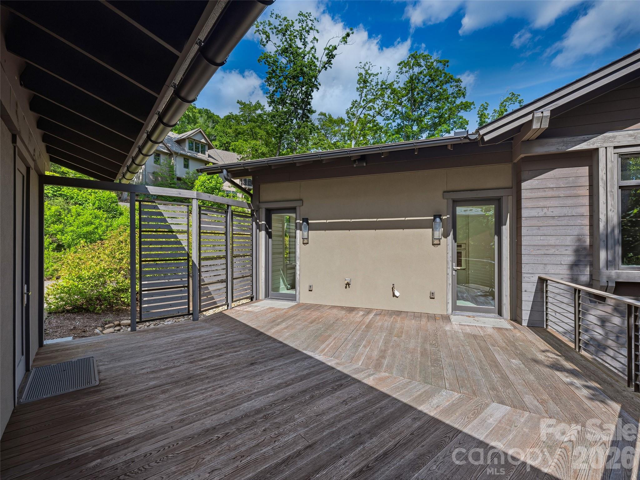 1121 Timberbluff Way Property Photo 44