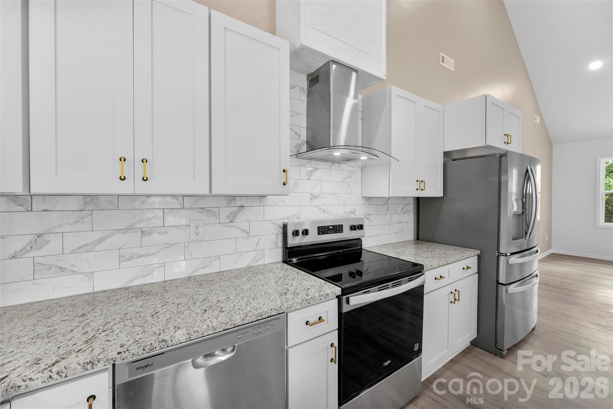 1618 Eaves Road Property Photo 12