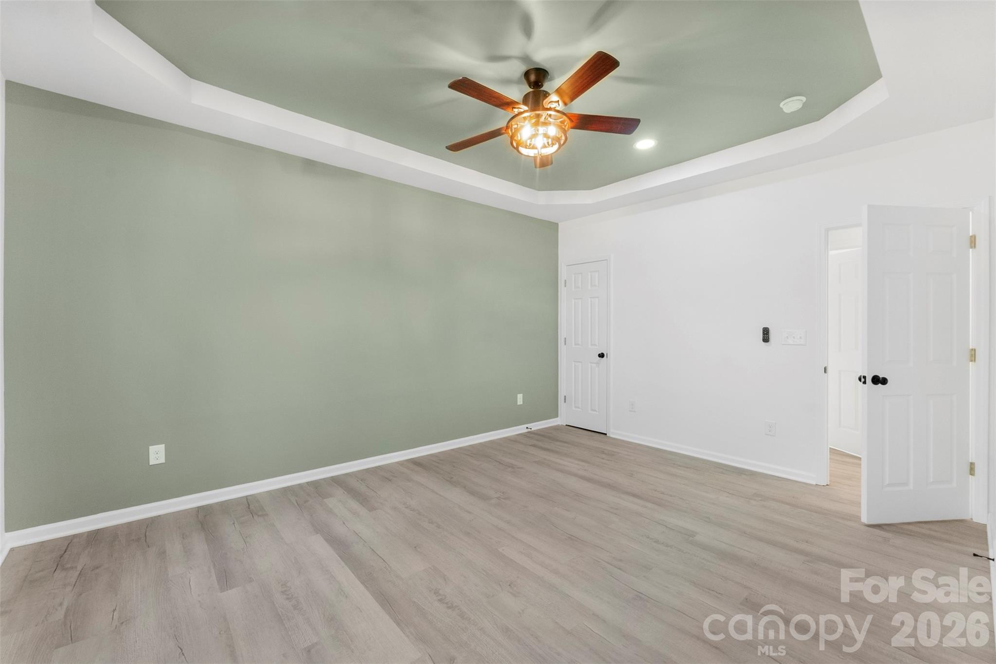 1618 Eaves Road Property Photo 21