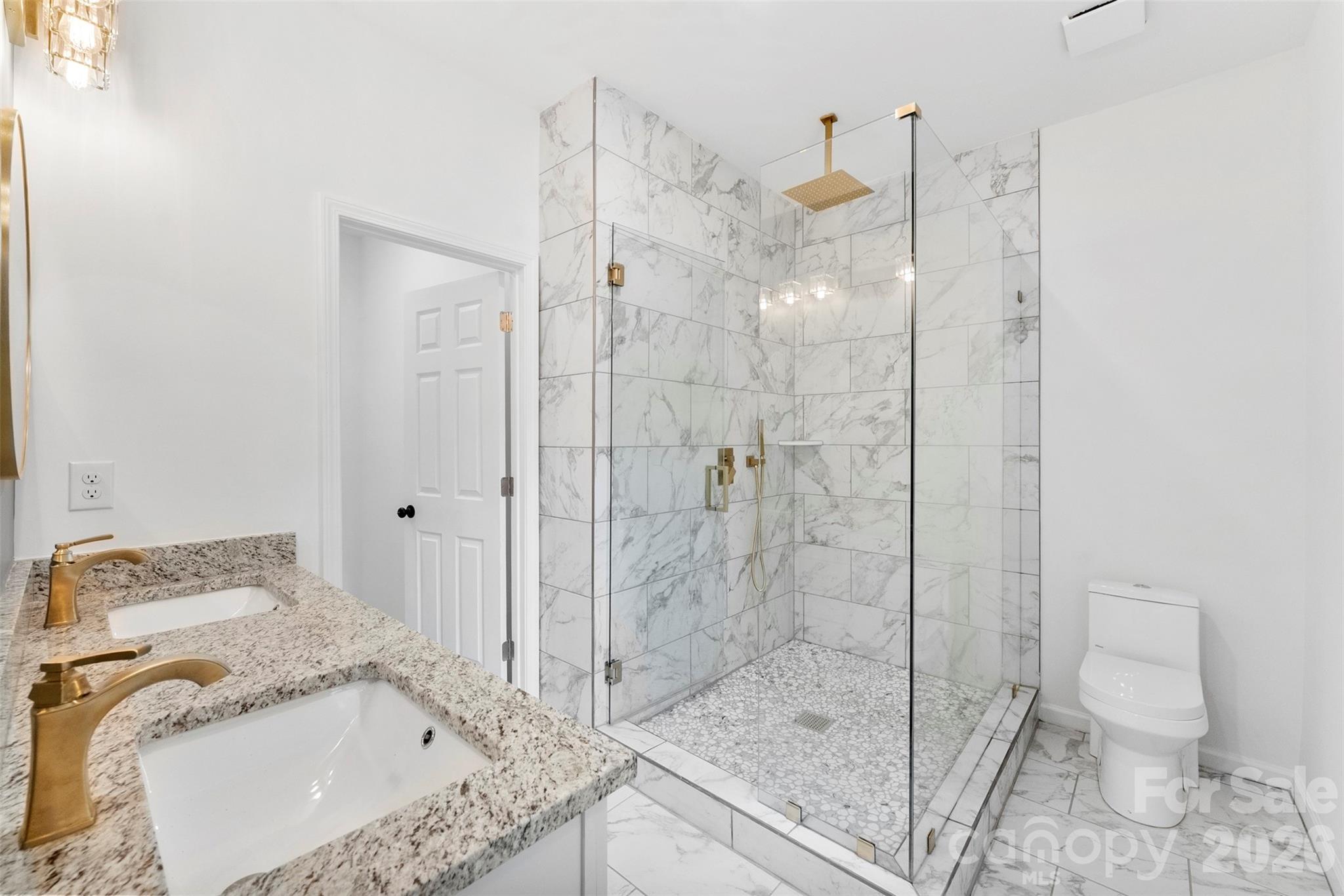 1618 Eaves Road Property Photo 22