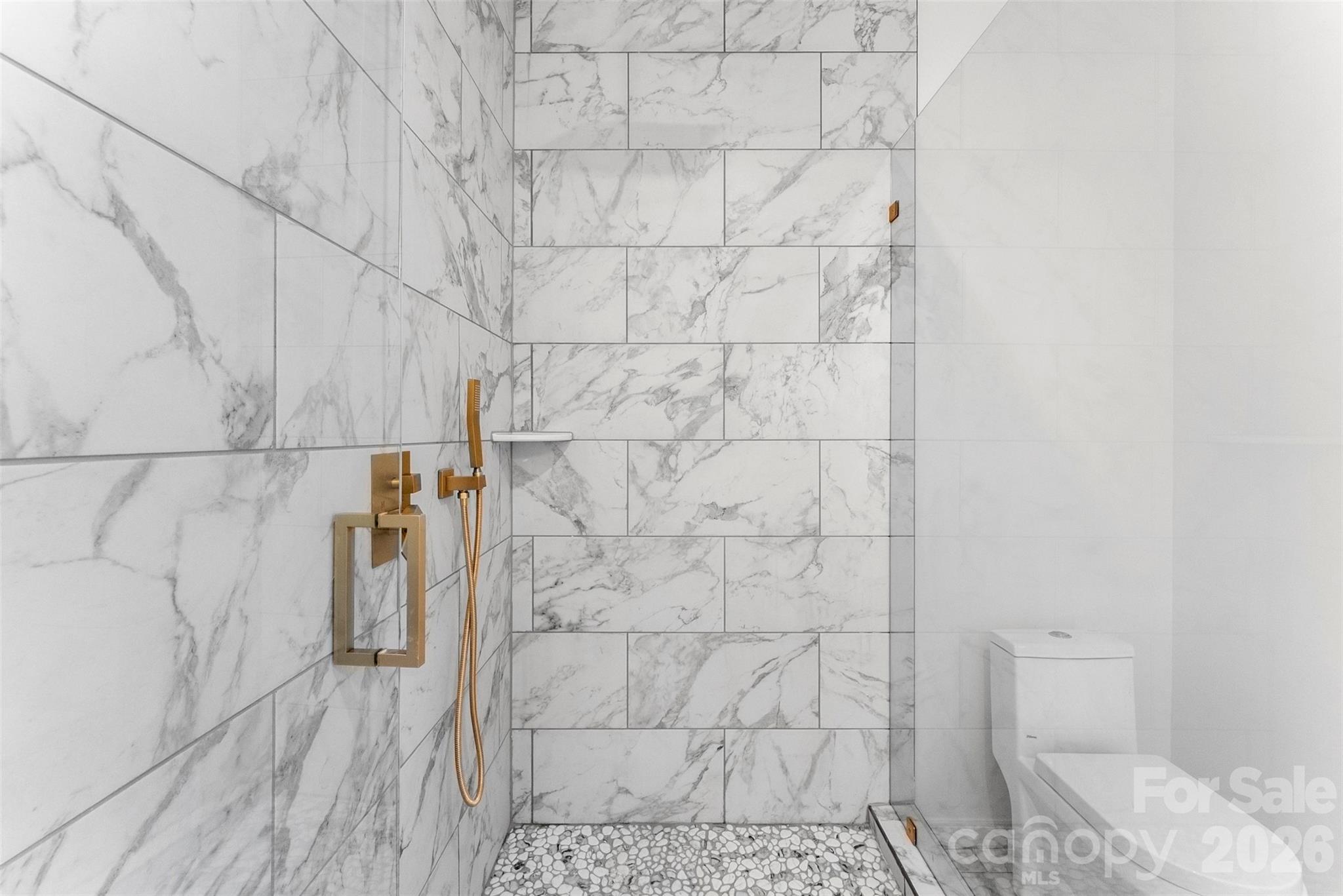 1618 Eaves Road Property Photo 23