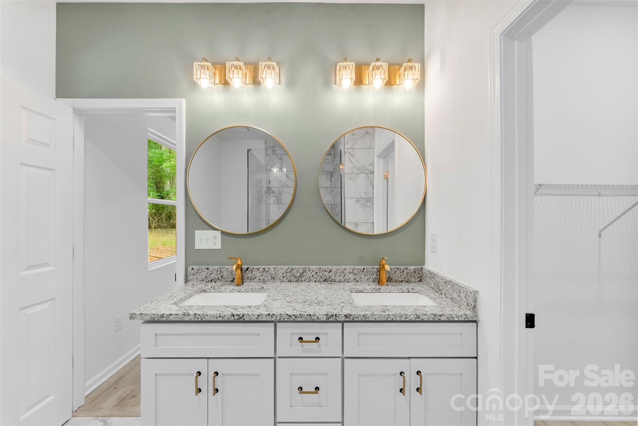 1618 Eaves Road Property Photo 24