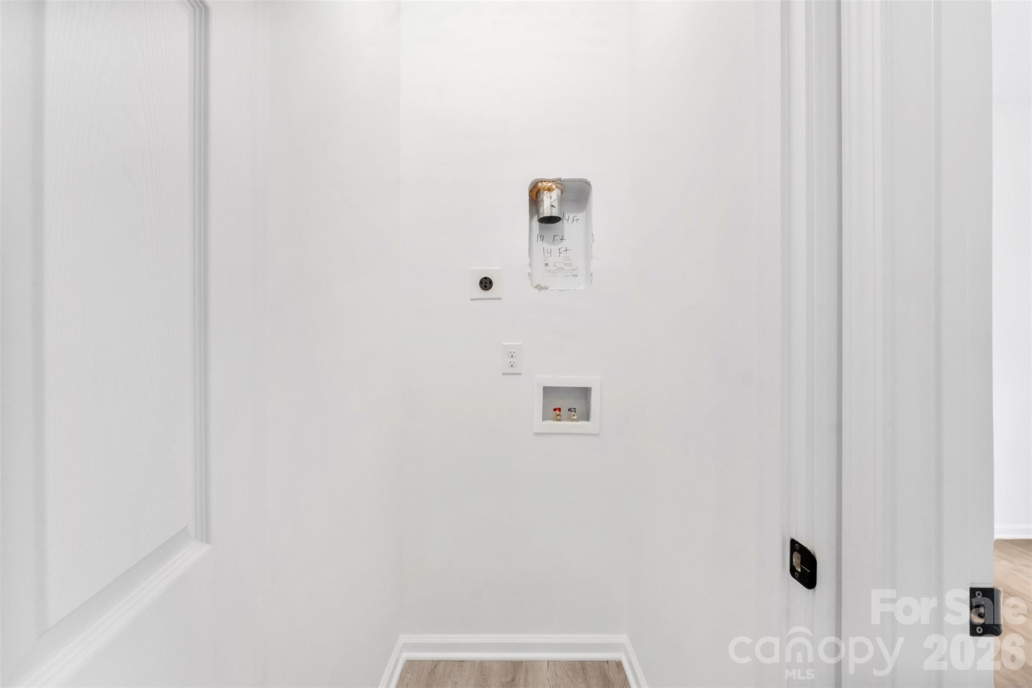 1618 Eaves Road Property Photo 33