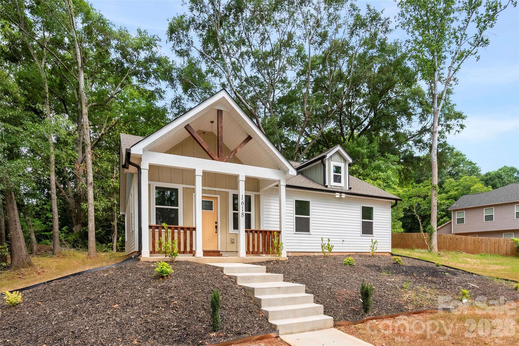 1618 Eaves Road Property Photo 37