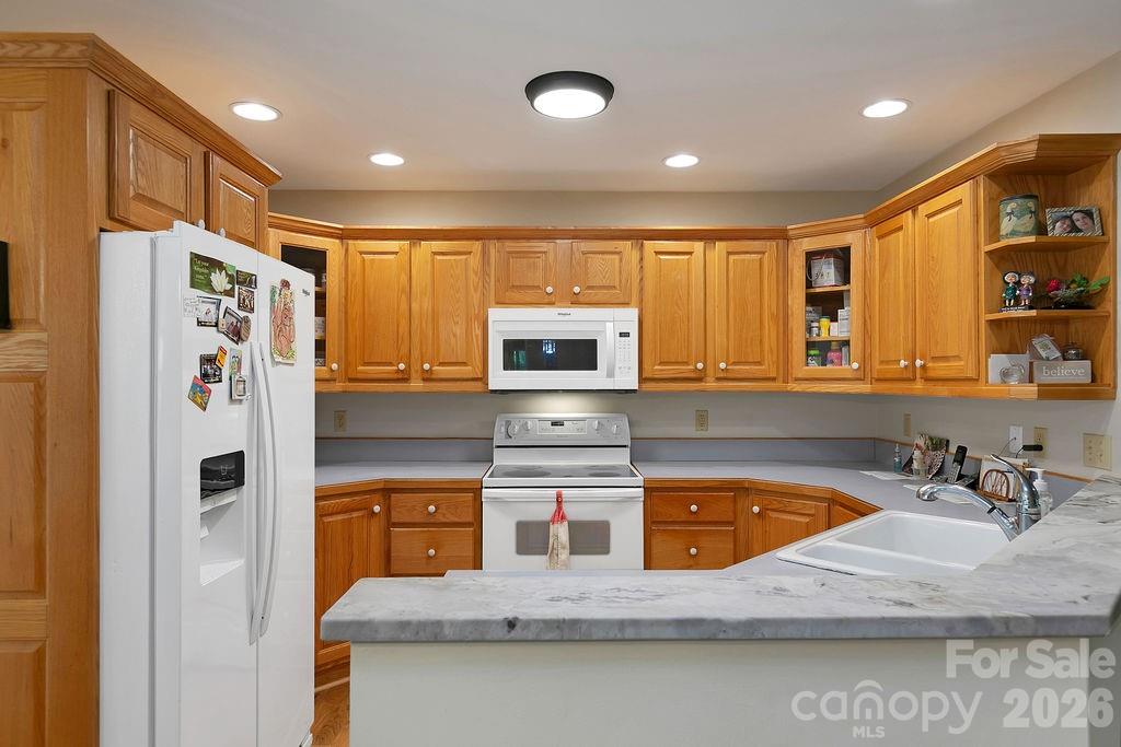 144 Lakeland Drive Property Photo 16