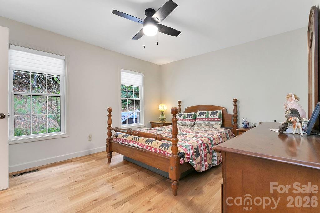 144 Lakeland Drive Property Photo 25