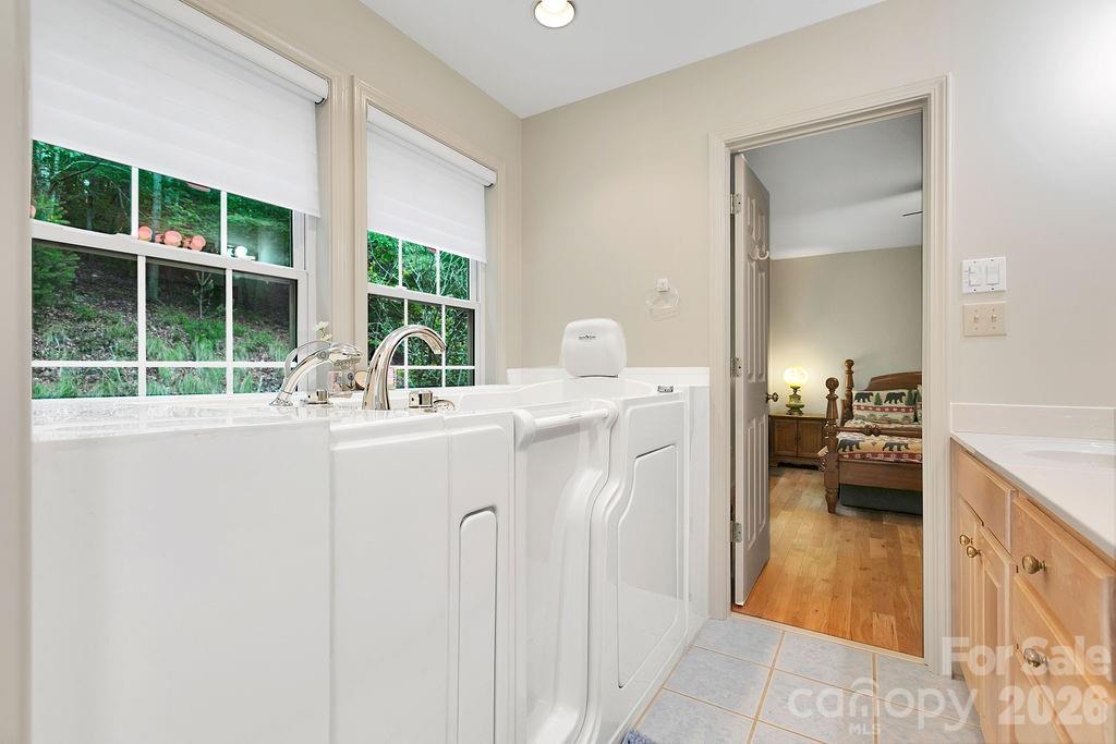 144 Lakeland Drive Property Photo 29