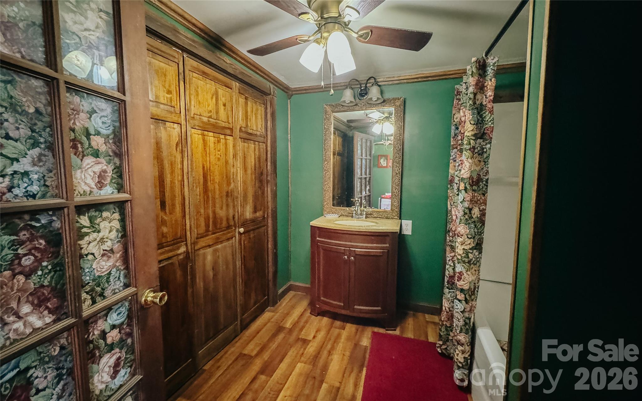 401 S Gold Branch Road Property Photo 9
