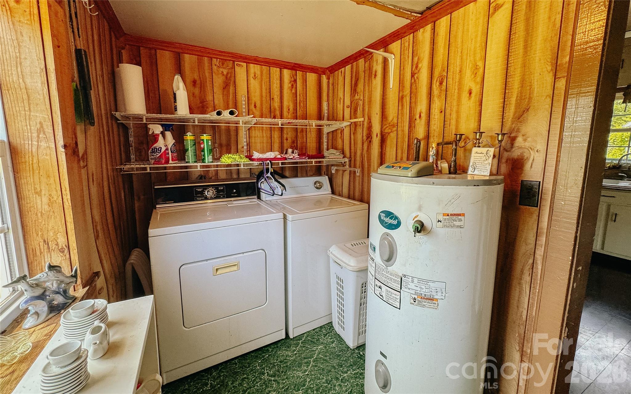 401 S Gold Branch Road Property Photo 16