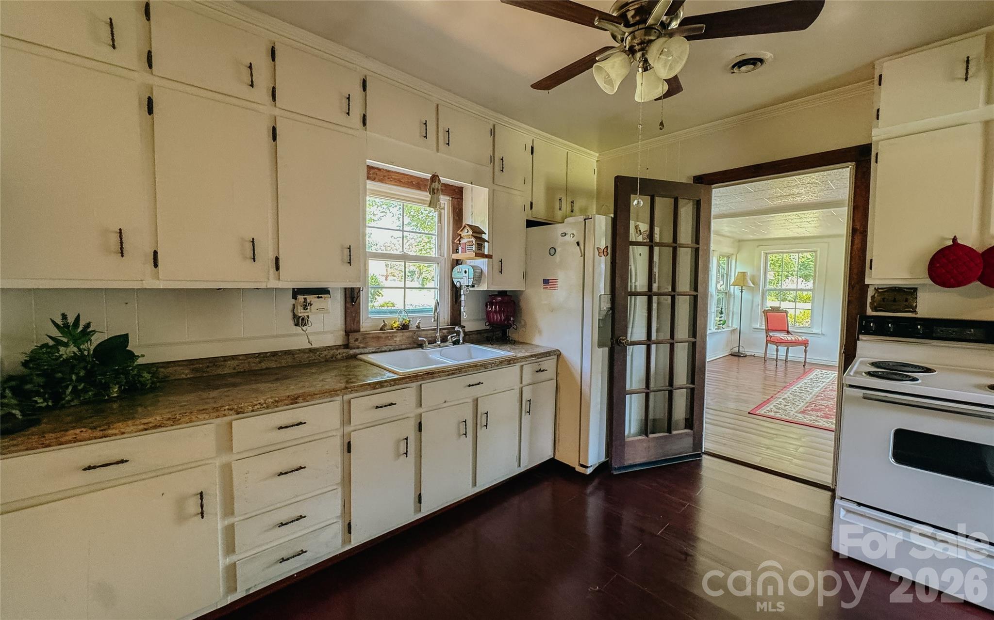 401 S Gold Branch Road Property Photo 18