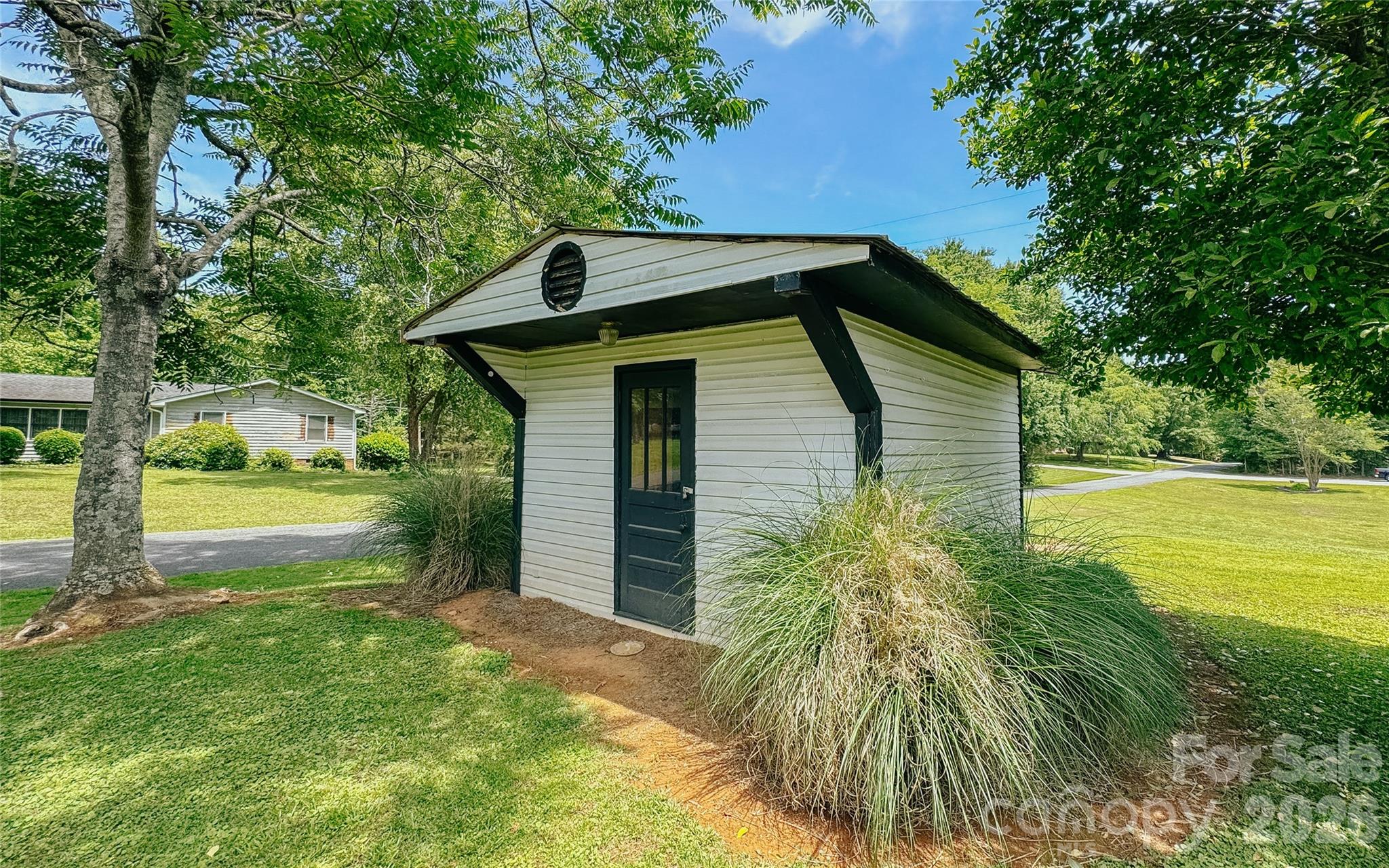 401 S Gold Branch Road Property Photo 27