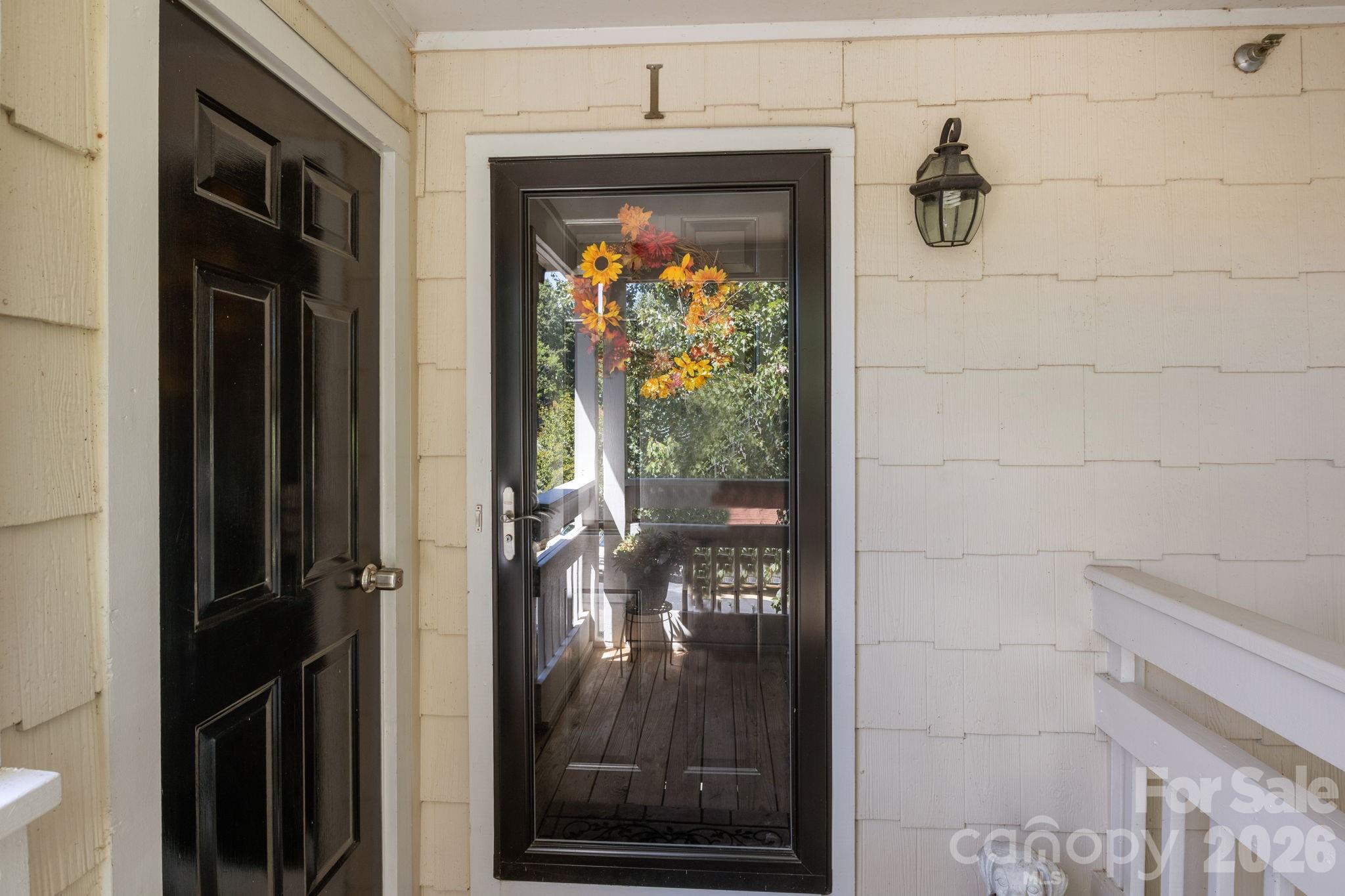 18009 Kings Point Drive I Property Photo 4