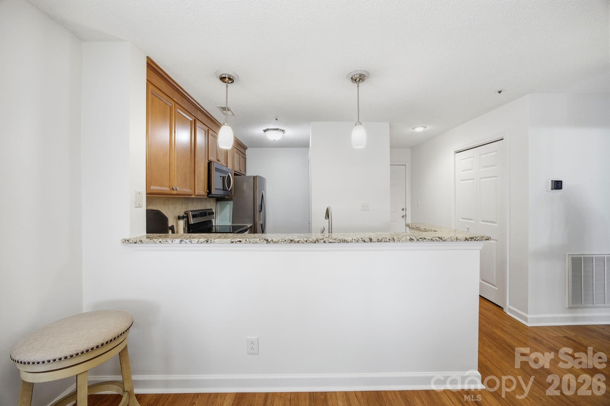 18009 Kings Point Drive I Property Photo 13
