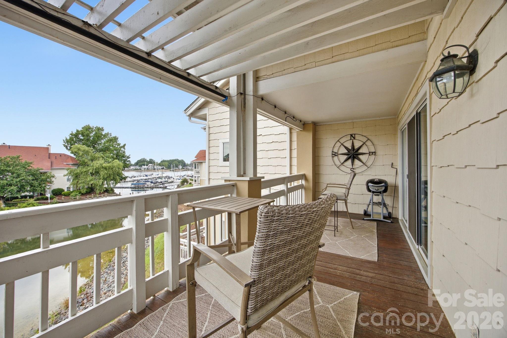 18009 Kings Point Drive I Property Photo 17