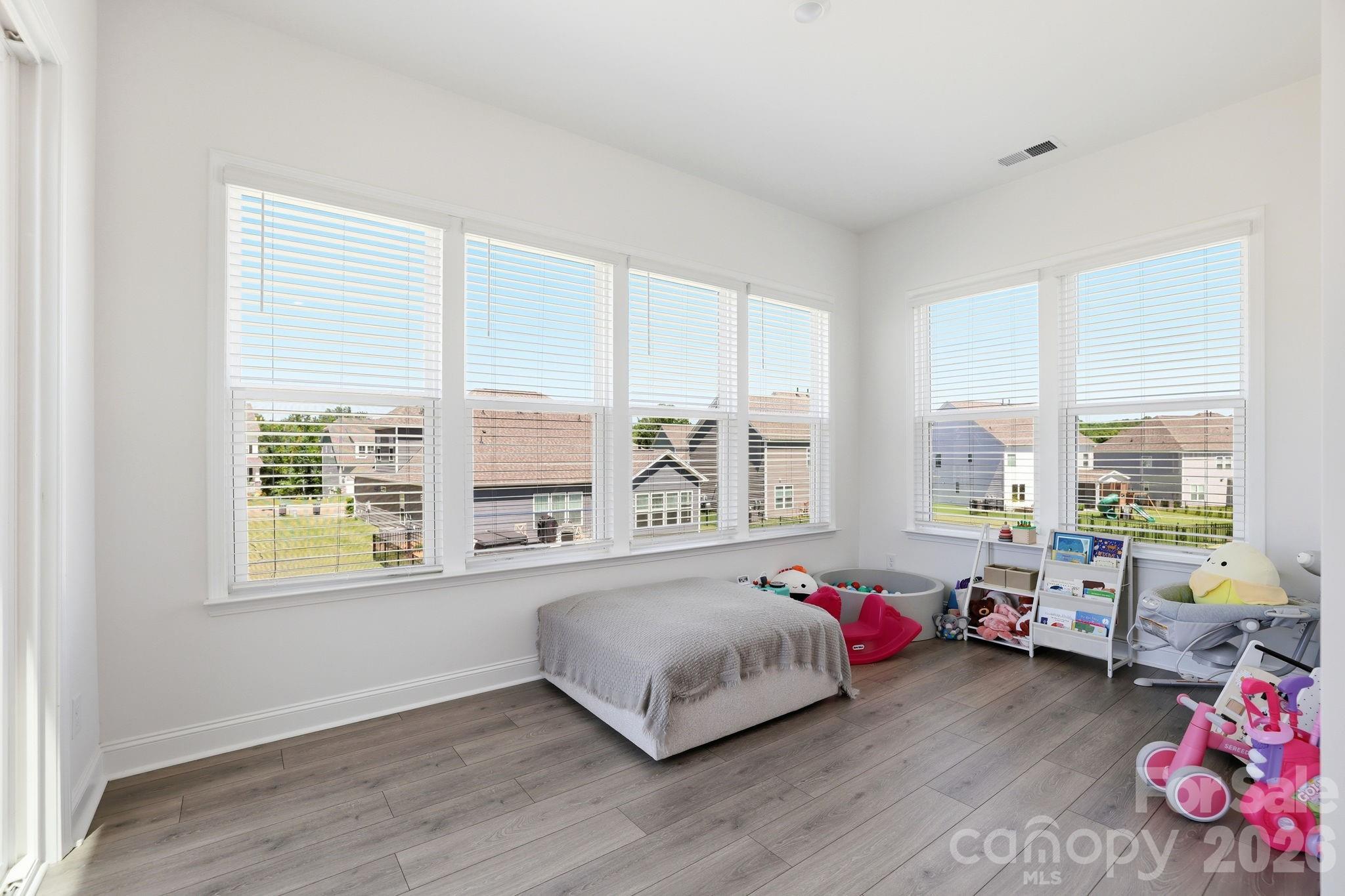6721 Baker Creek Avenue Property Photo 18