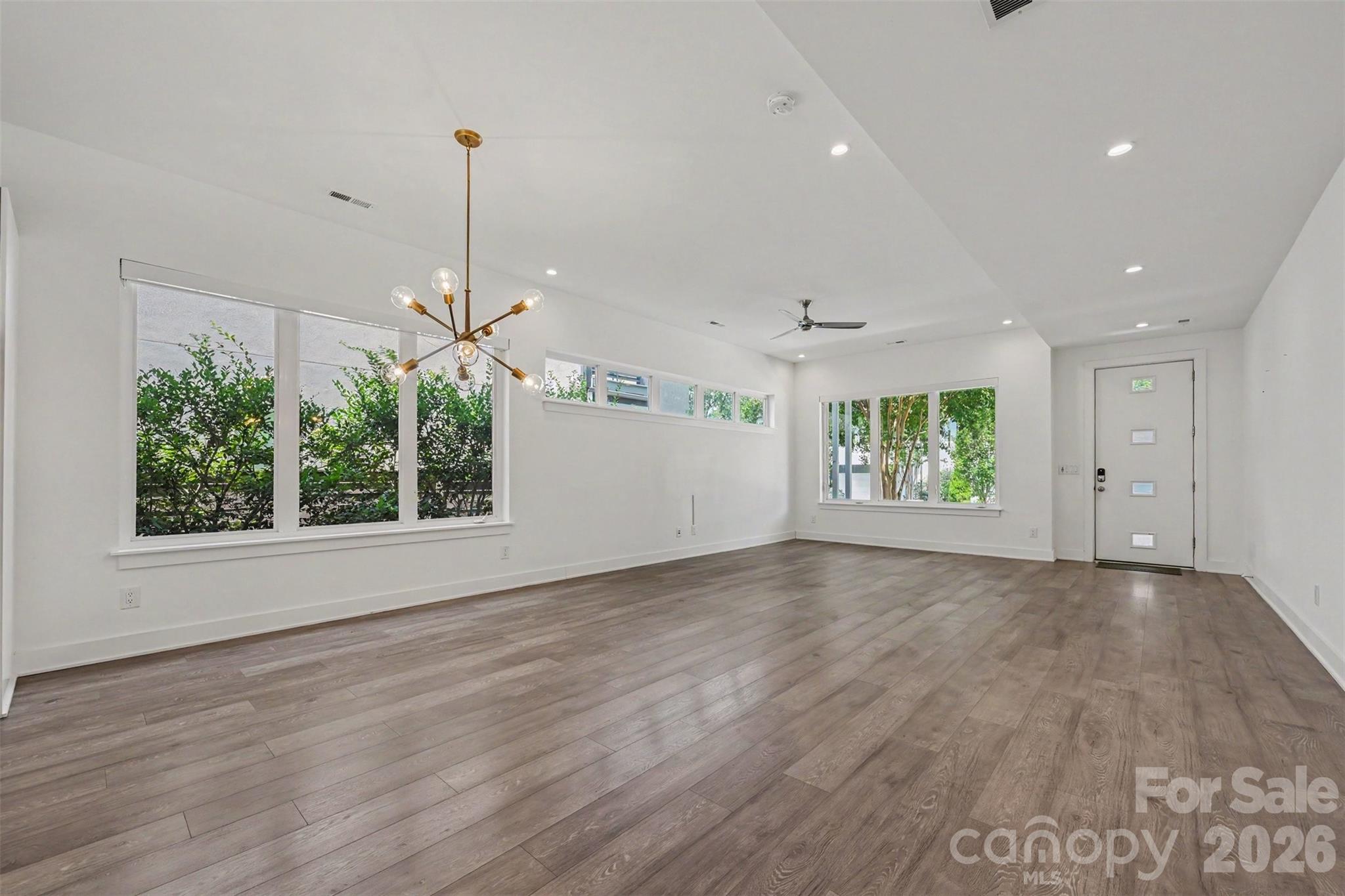 1243 Realta Drive Property Photo 3