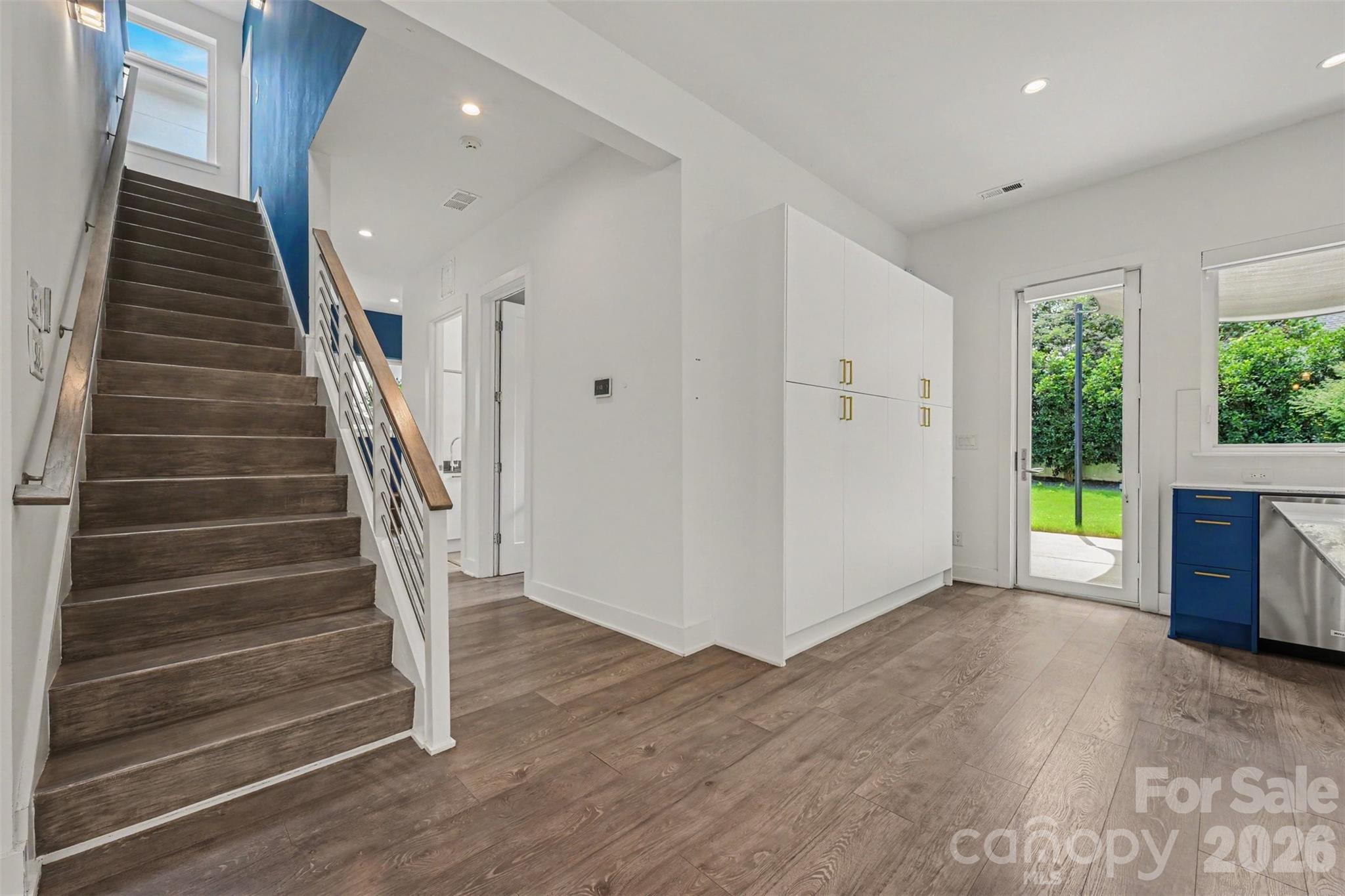 1243 Realta Drive Property Photo 19