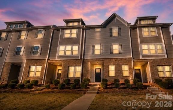 8236 Waxhaw Highway