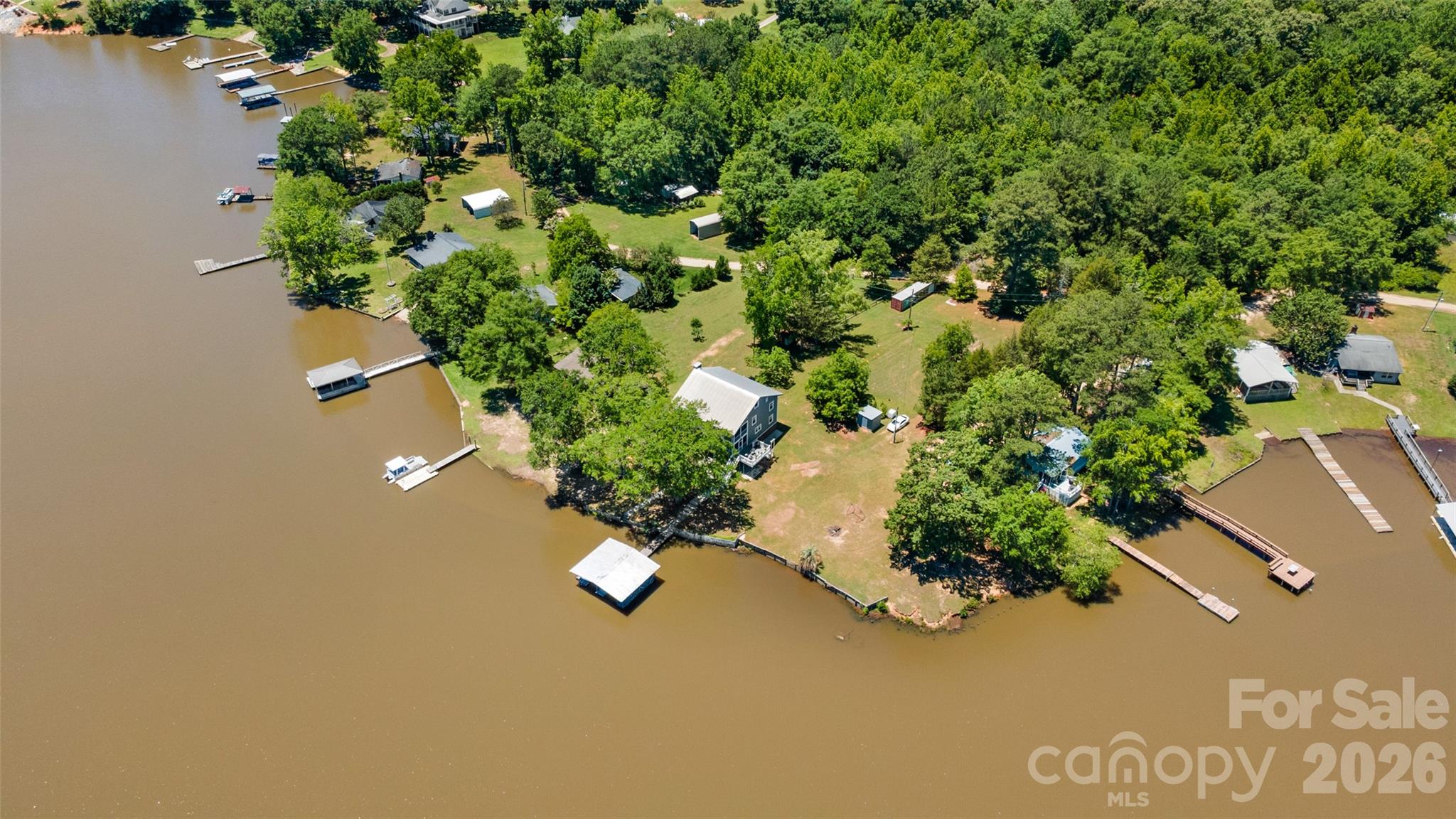 2450 Cottage Lane Property Photo 2