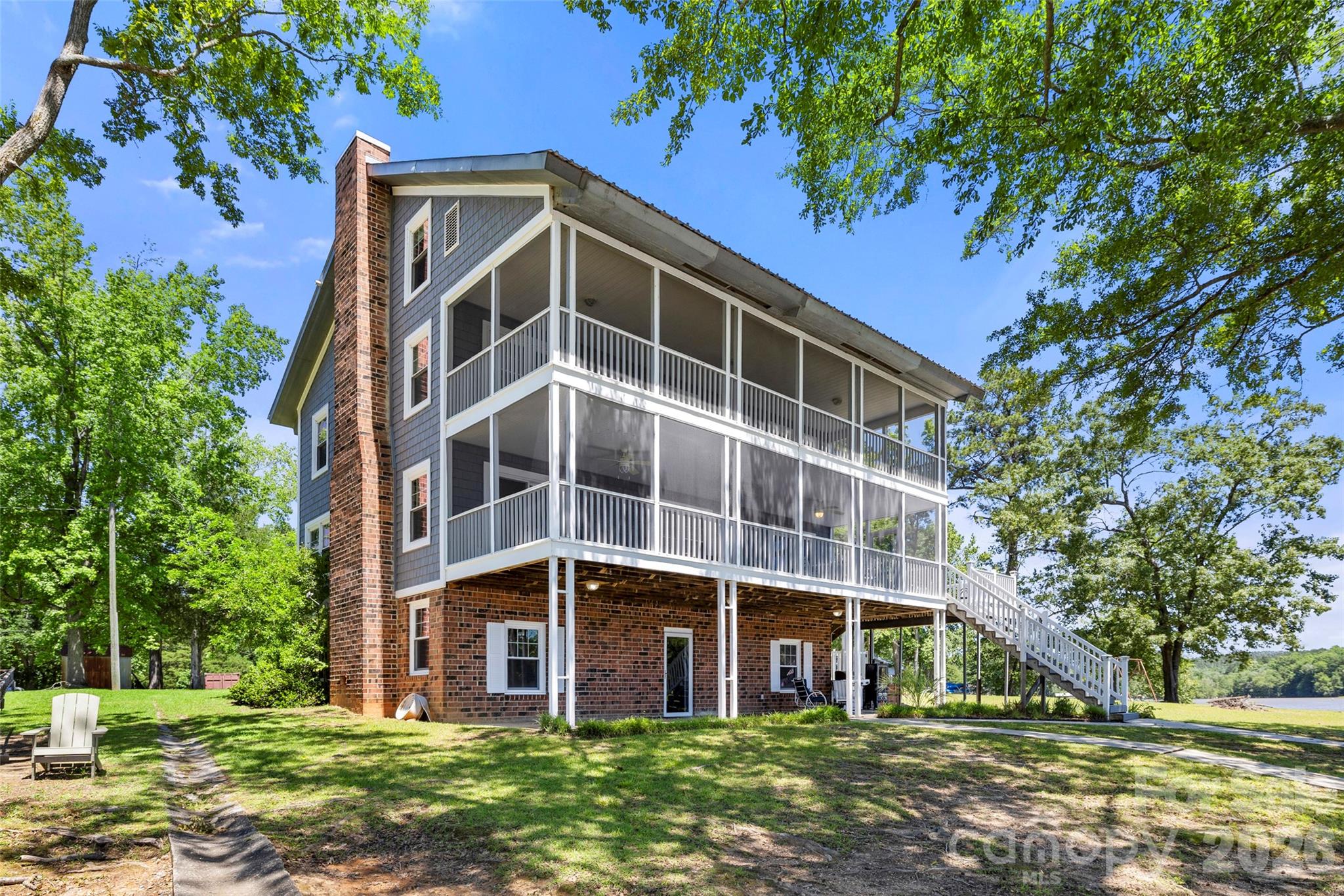 2450 Cottage Lane Property Photo 4