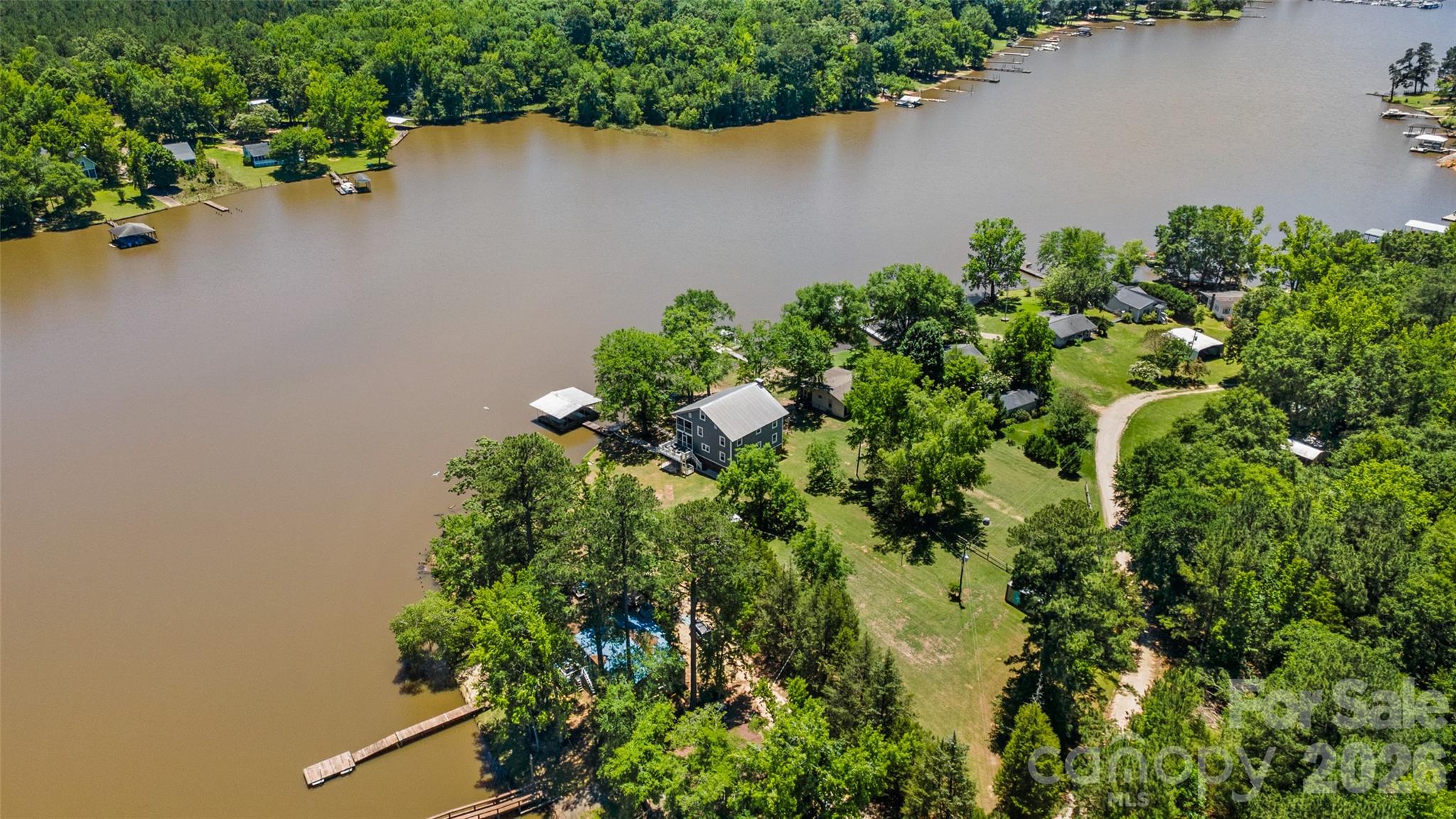 2450 Cottage Lane Property Photo 8