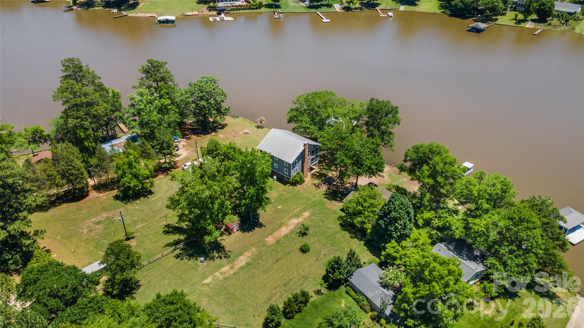 2450 Cottage Lane Property Photo 9