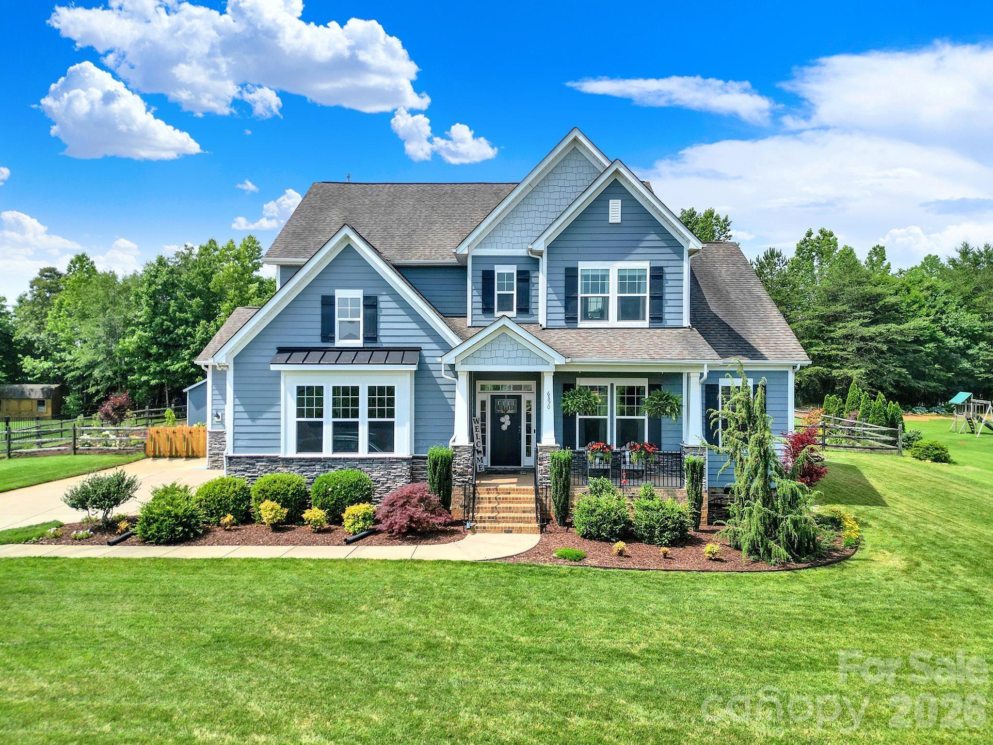 6390 Willow Farm Drive Property Photo 1