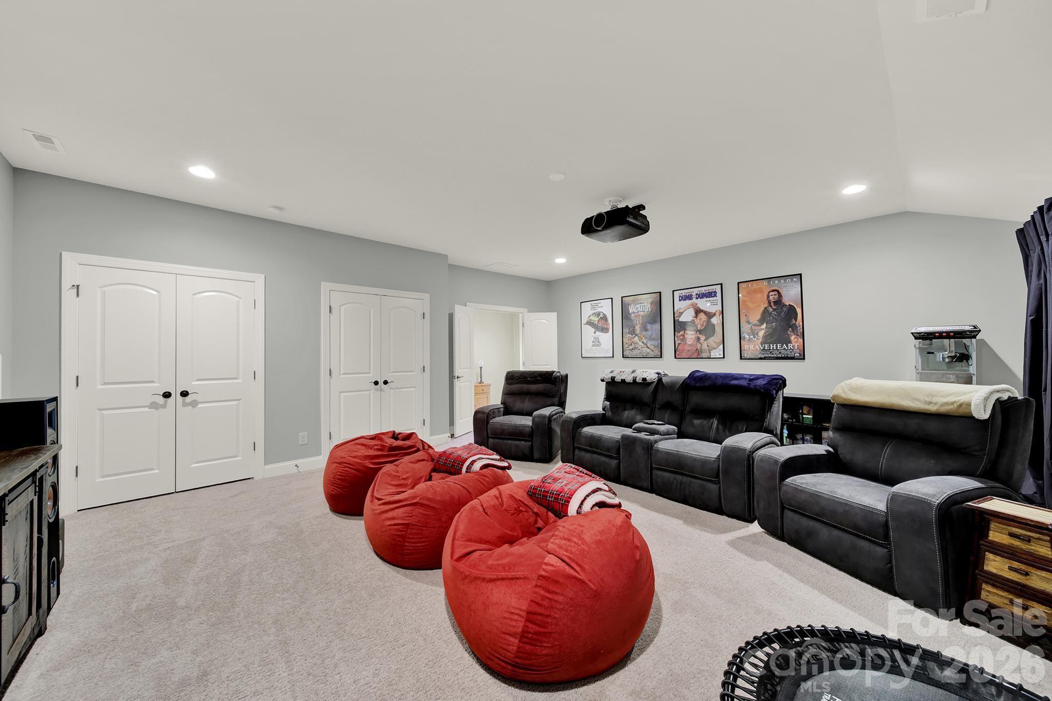 6390 Willow Farm Drive Property Photo 24