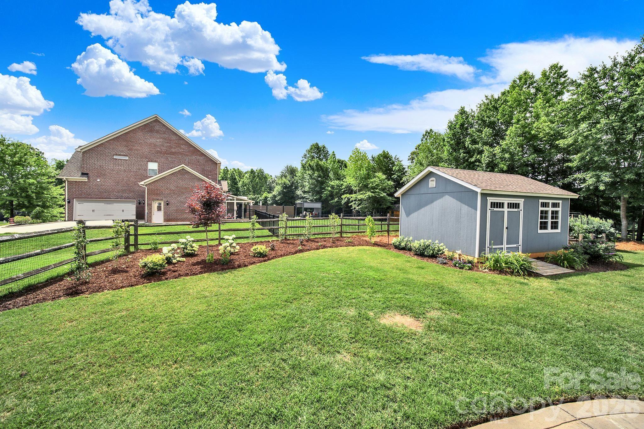 6390 Willow Farm Drive Property Photo 41