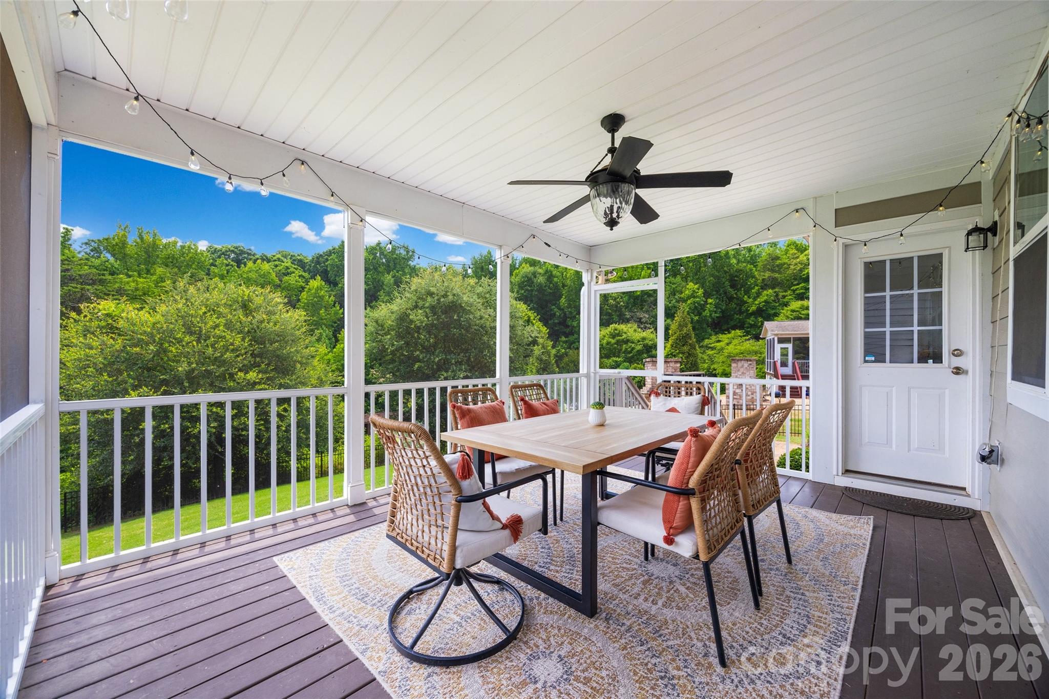 1016 Currituck Way Property Photo 2