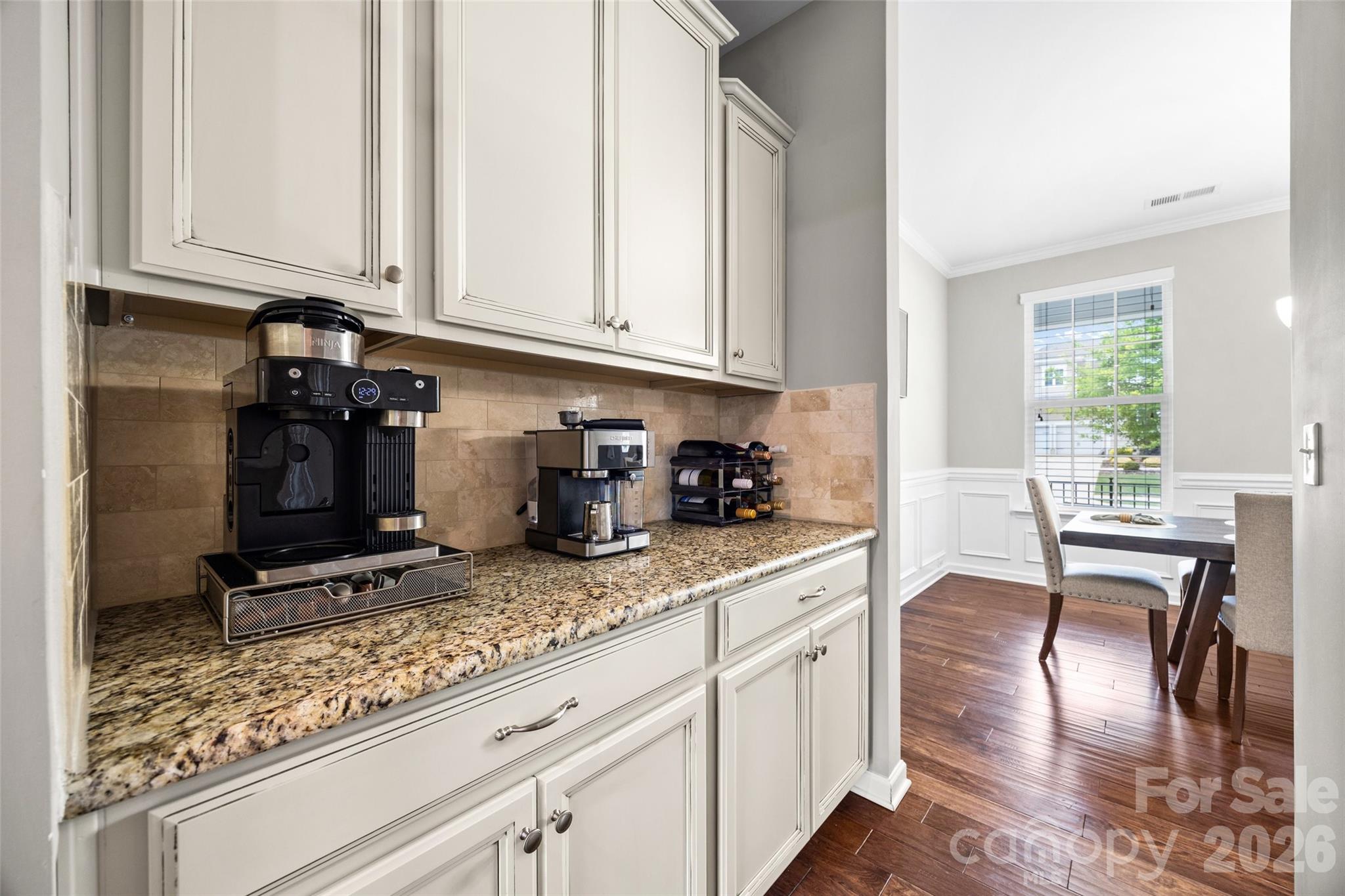 1016 Currituck Way Property Photo 5