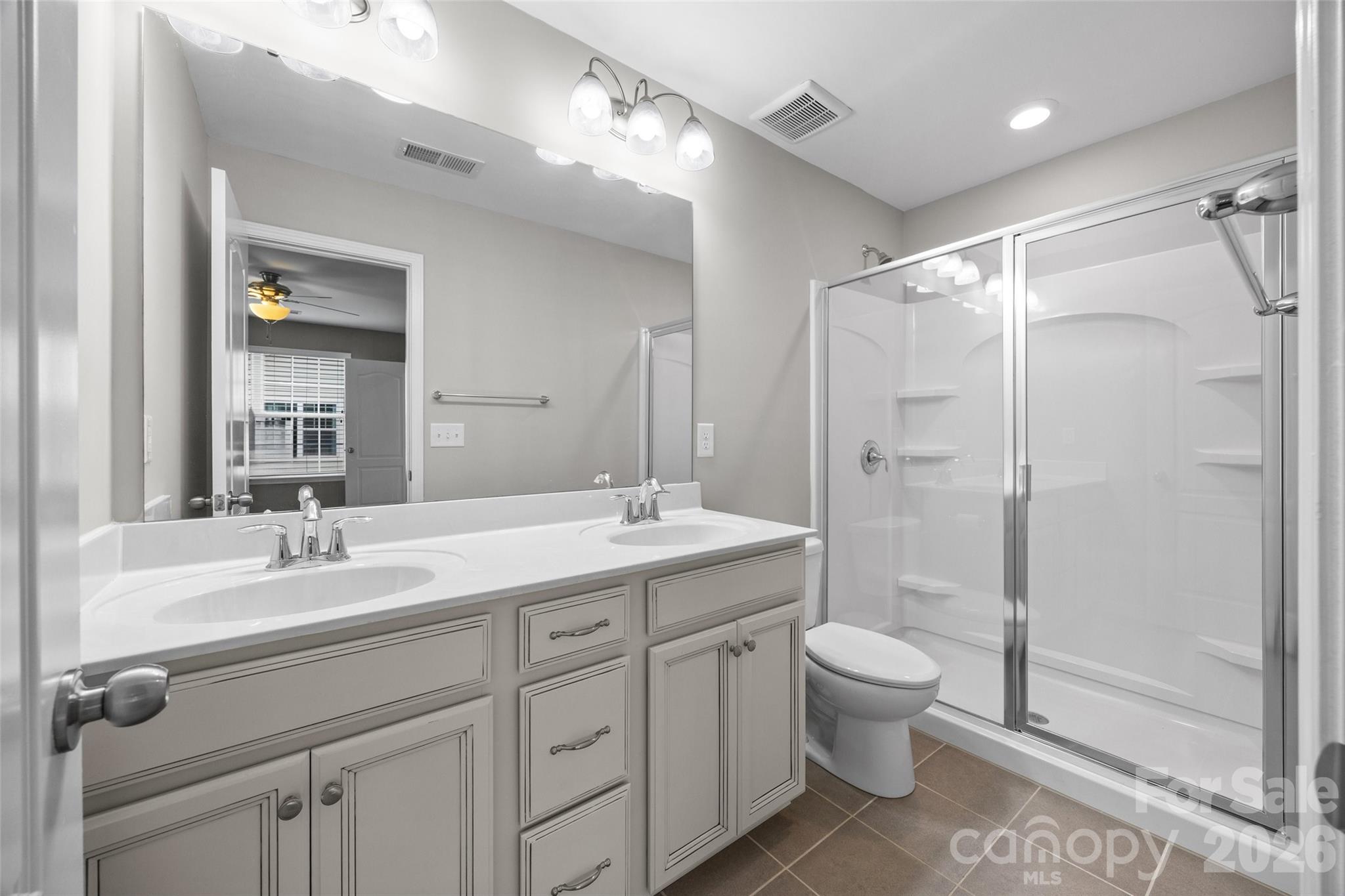 1016 Currituck Way Property Photo 22