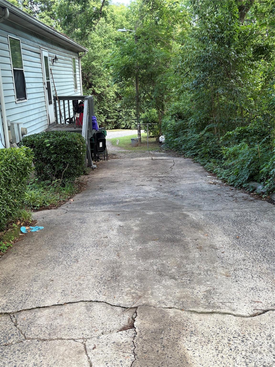 1304 N Davidson Street Property Photo 3