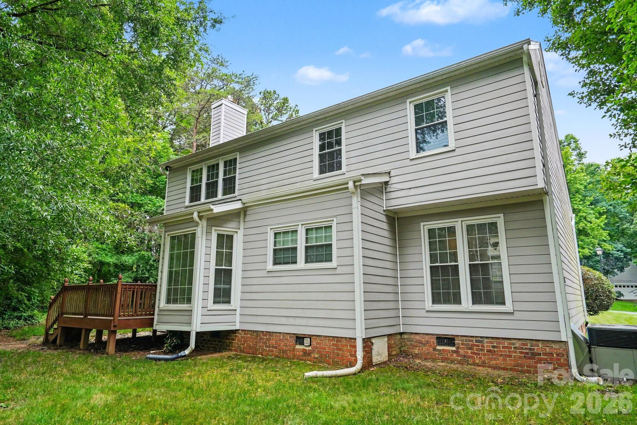 7104 Kinsmore Lane Property Photo 28
