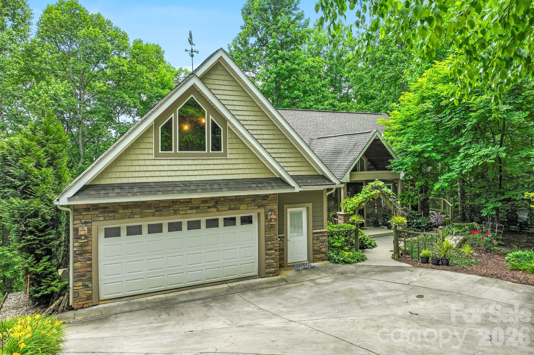 522 Silver Hawk Lane Property Photo 2