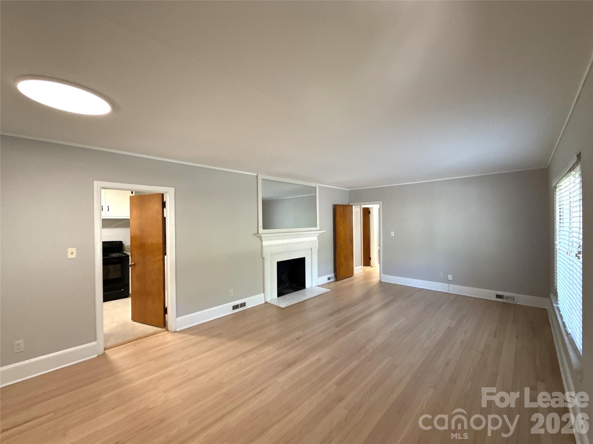 932 Hickory Nut Street Property Photo 2