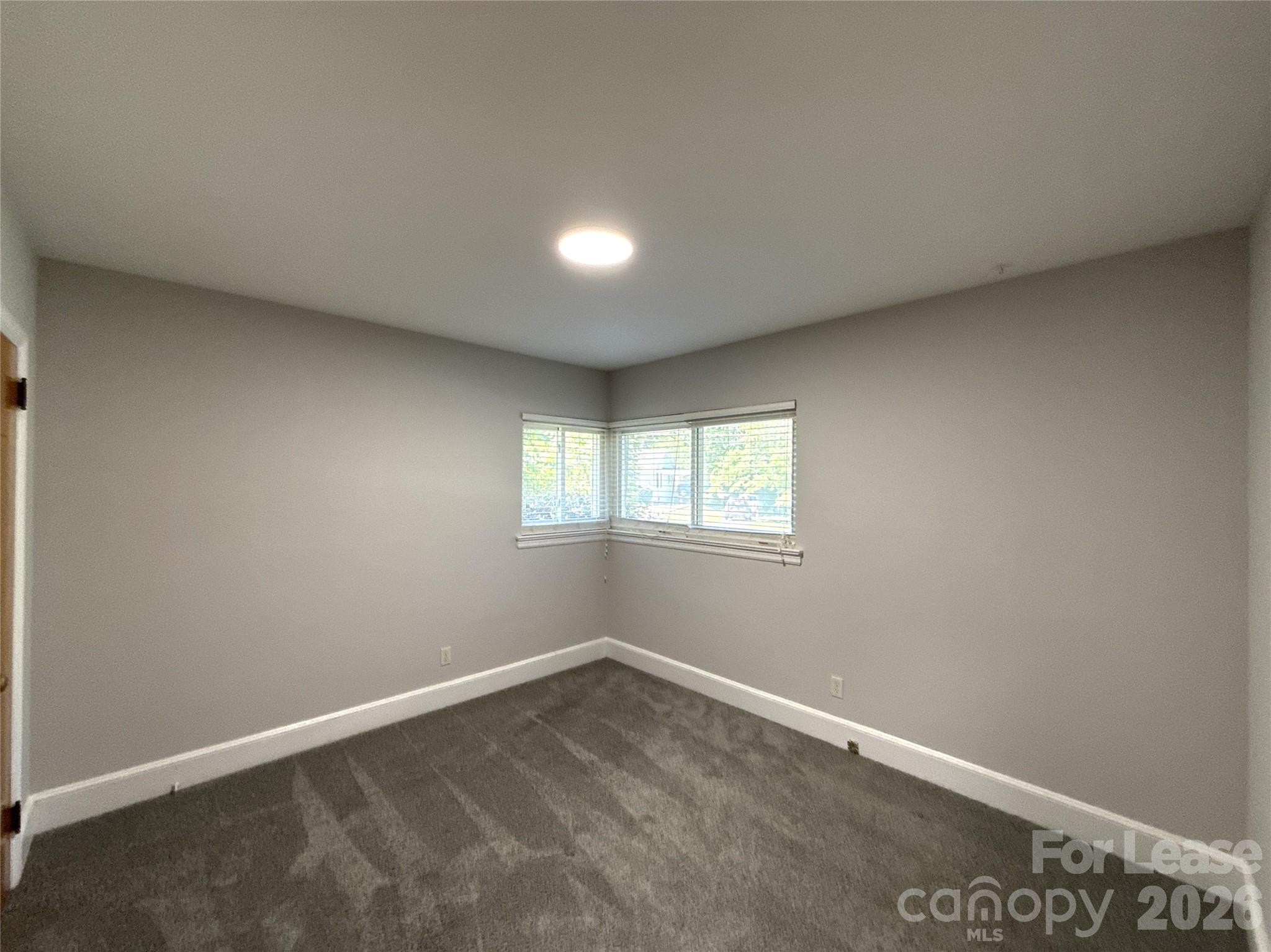 932 Hickory Nut Street Property Photo 15