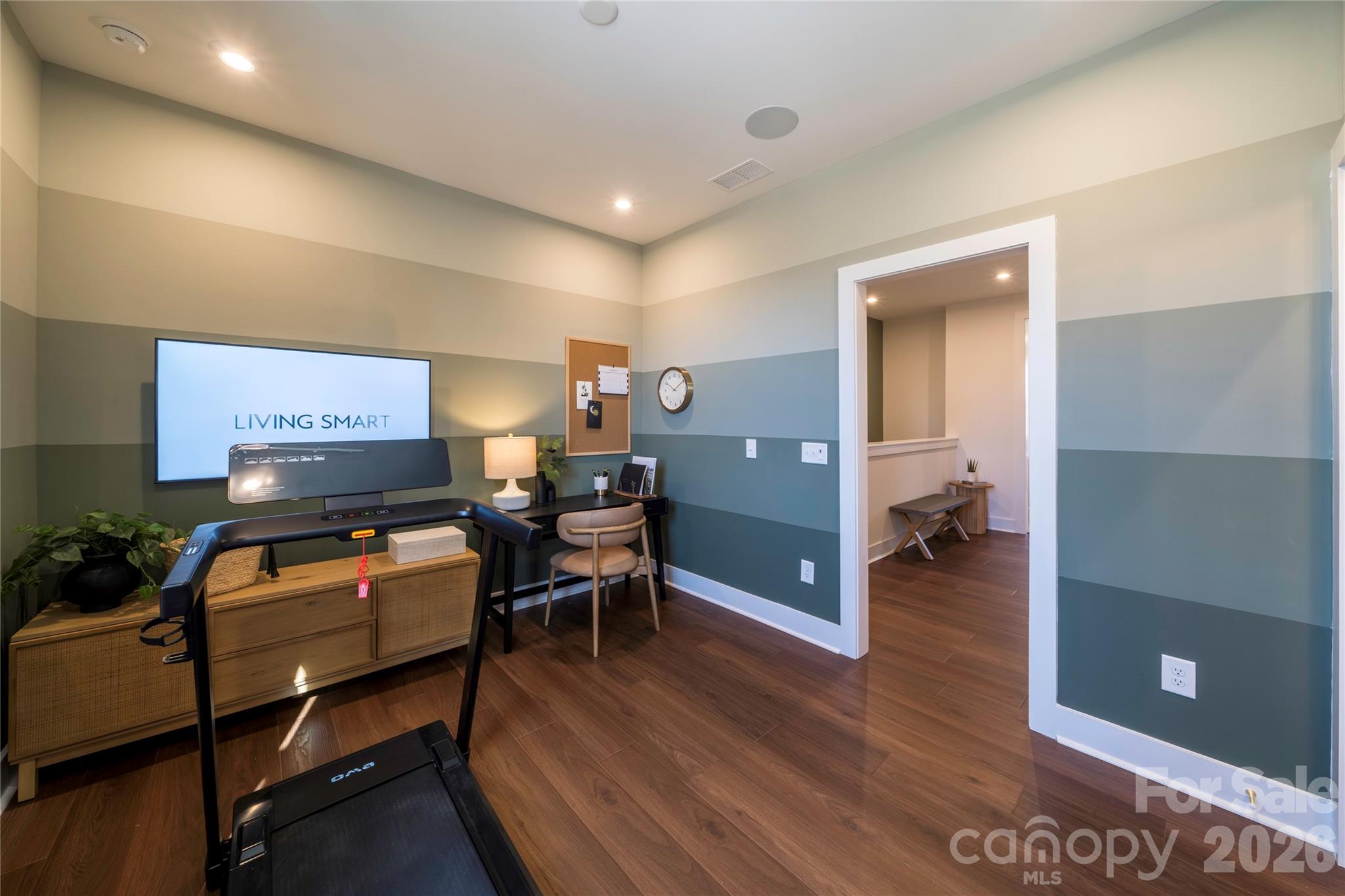1523 Levy Way Property Photo 17