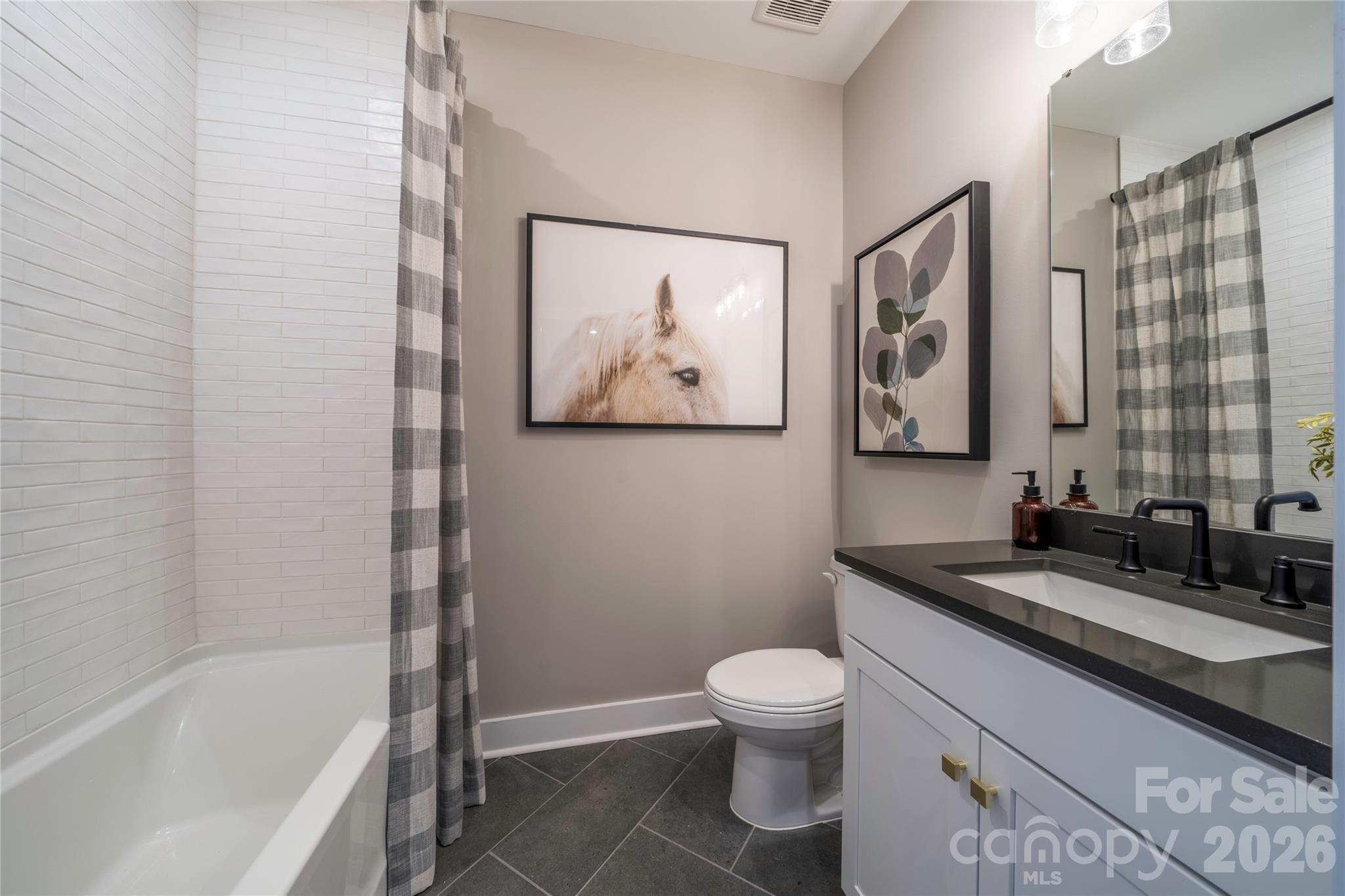 1523 Levy Way Property Photo 18