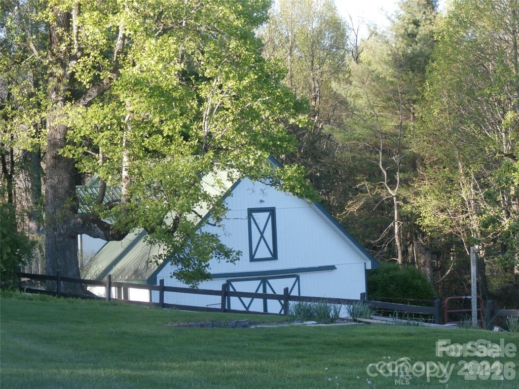 288 Firetower Road Property Photo 4