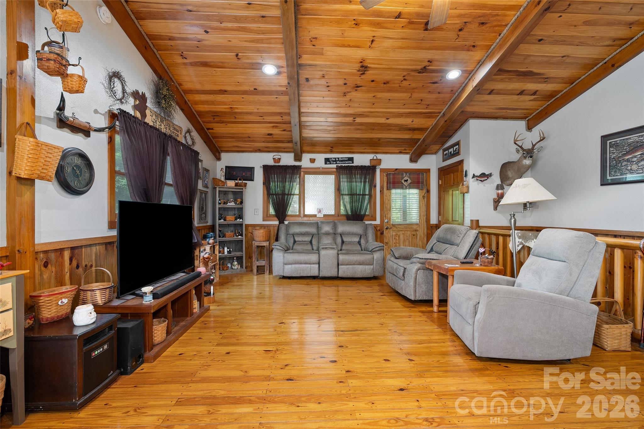 125 Harris Circle Property Photo 9