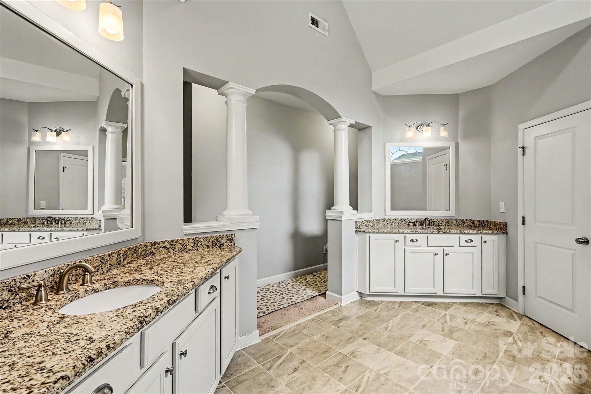 13002 Fen Court Property Photo 16
