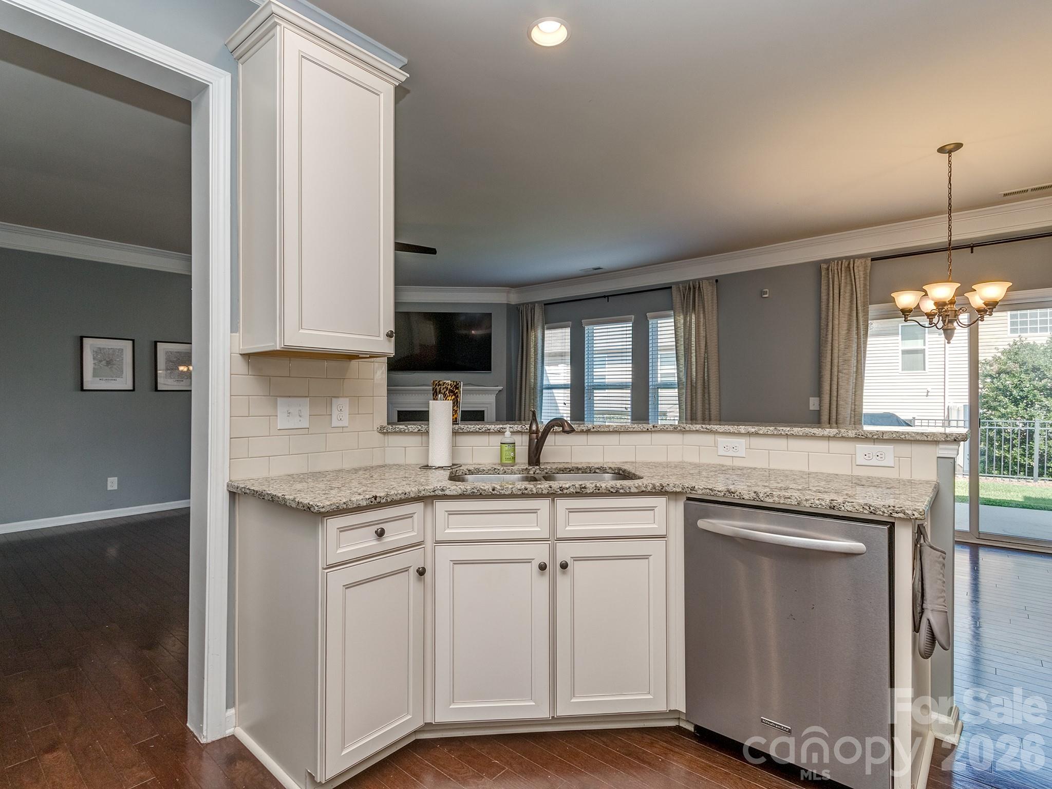 1839 Royal Gorge Avenue Property Photo 17